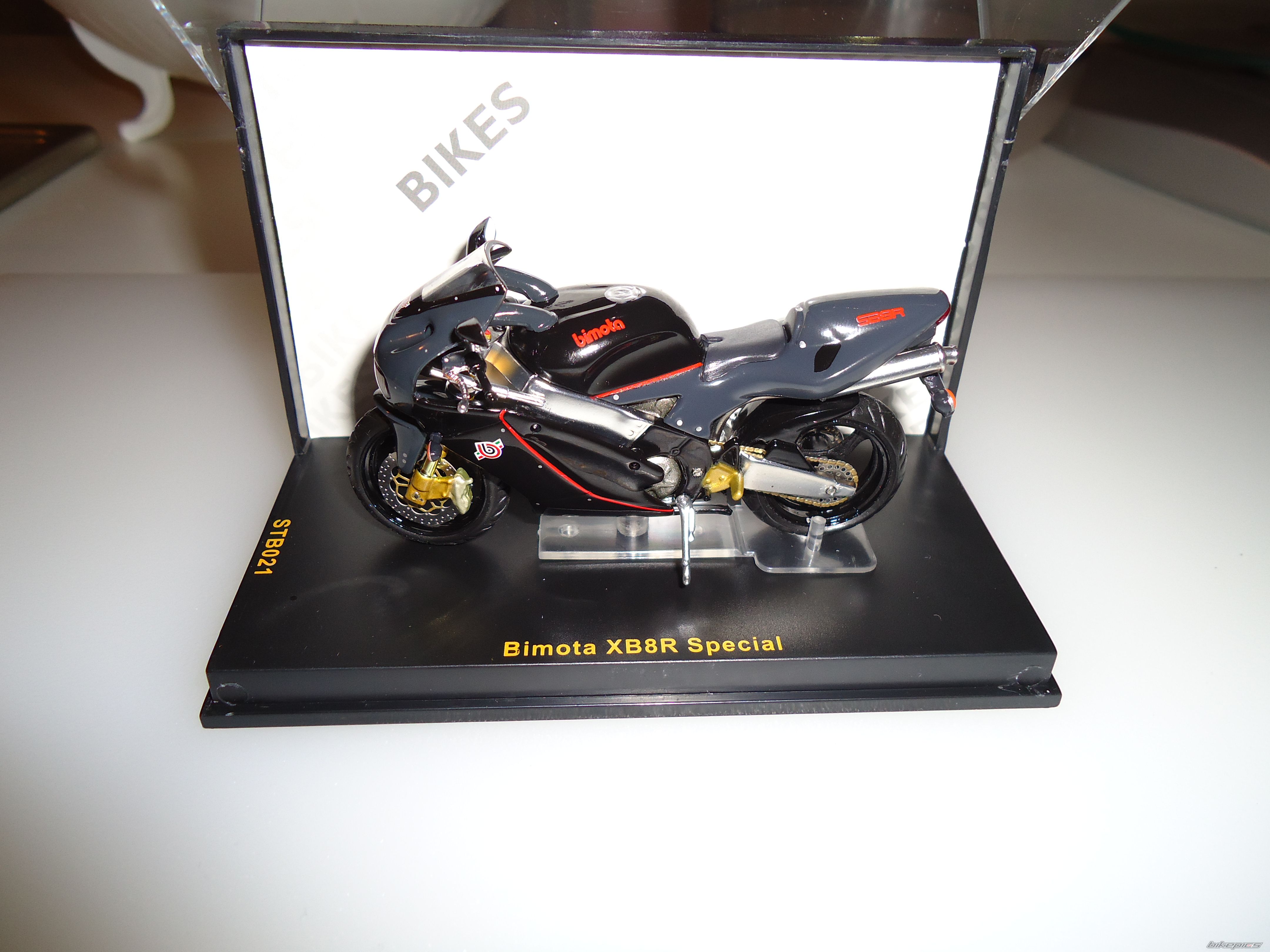 Photo 2353832