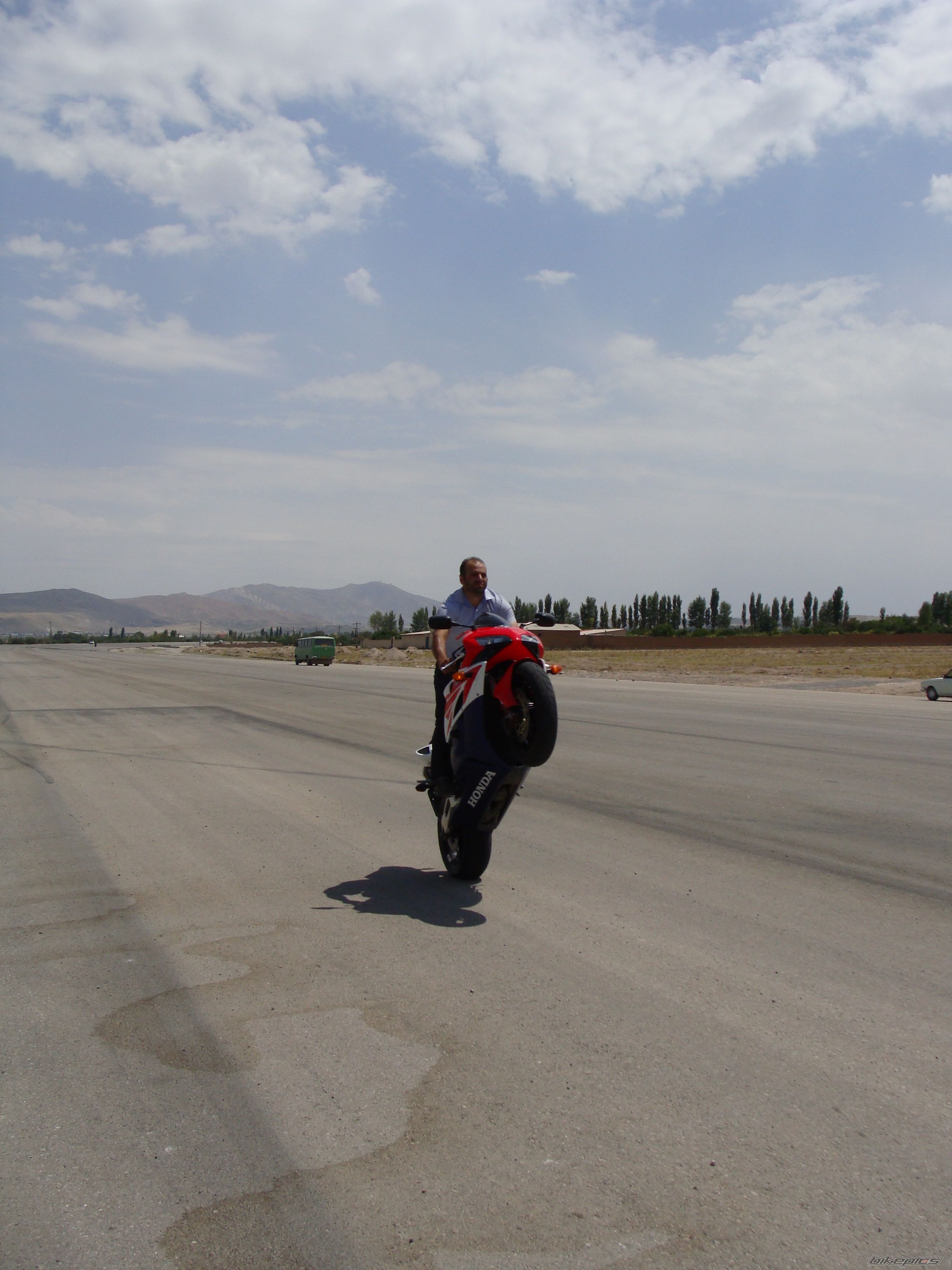 Photo 2354304