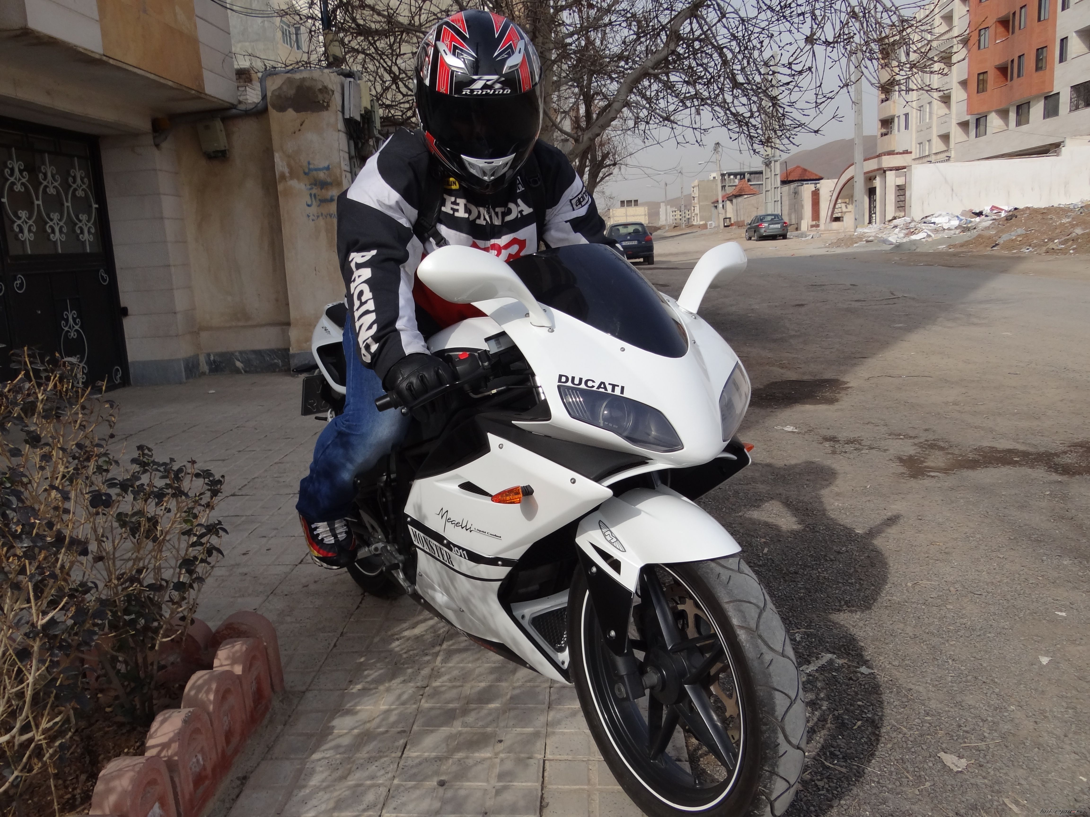 Photo 2356778