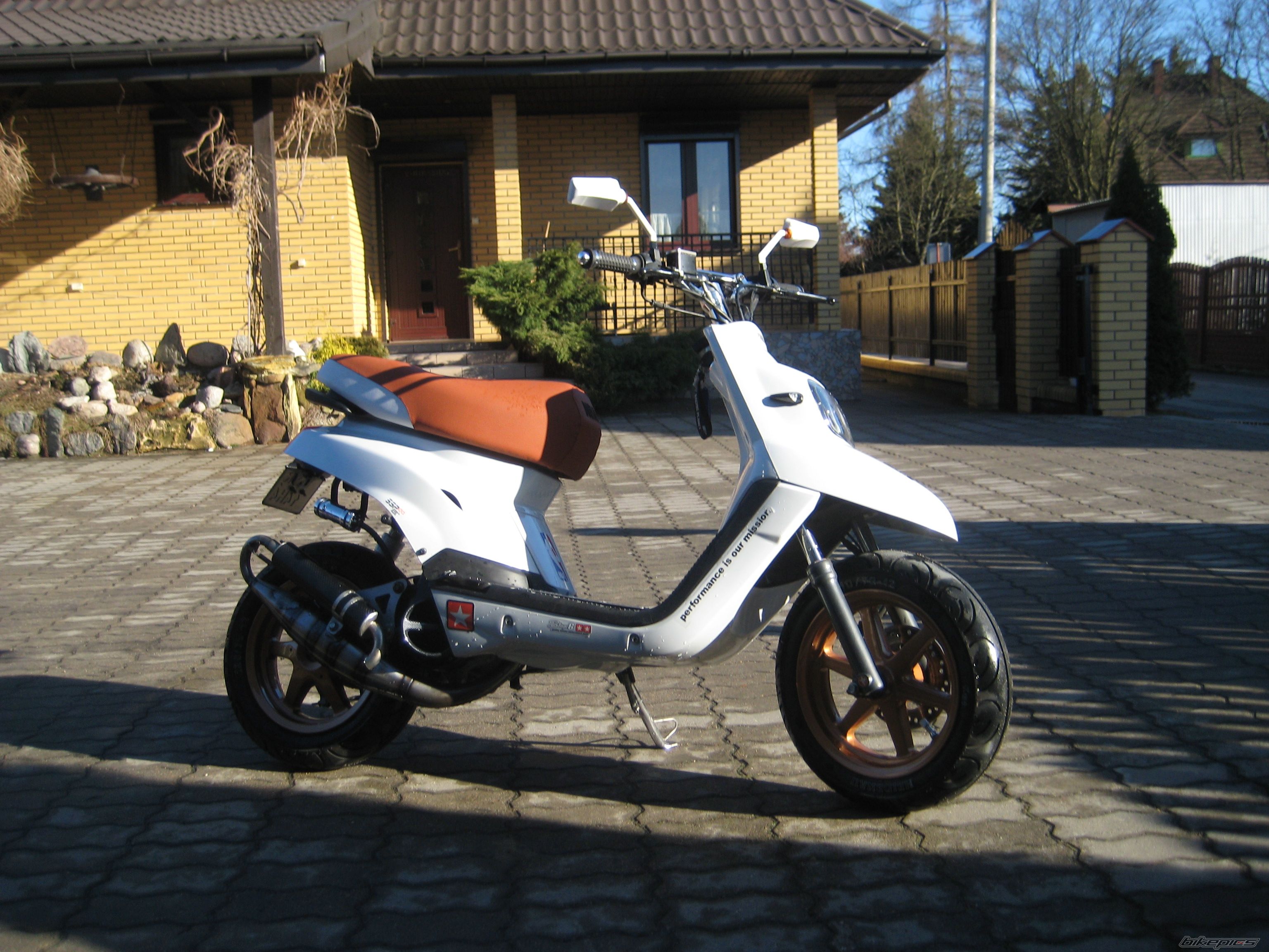 Photo 2356835