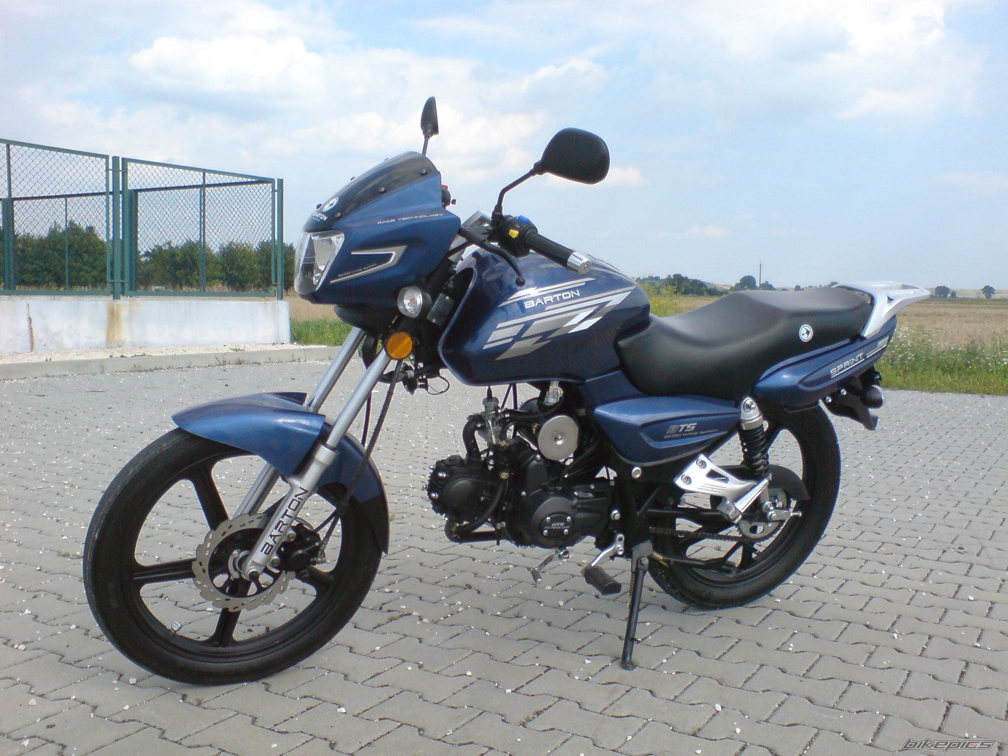 Bike Photo 2358940