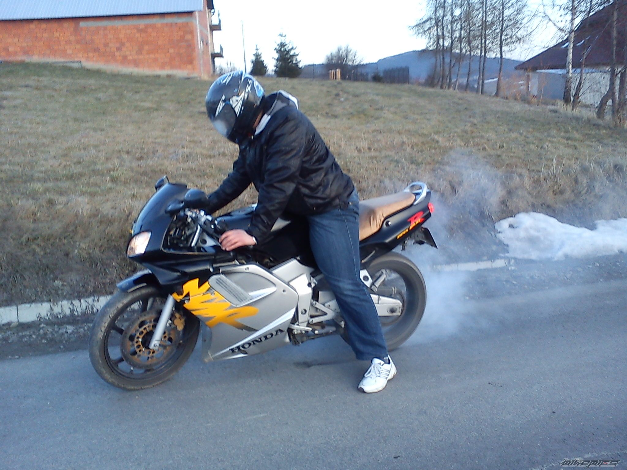 Photo 2359386