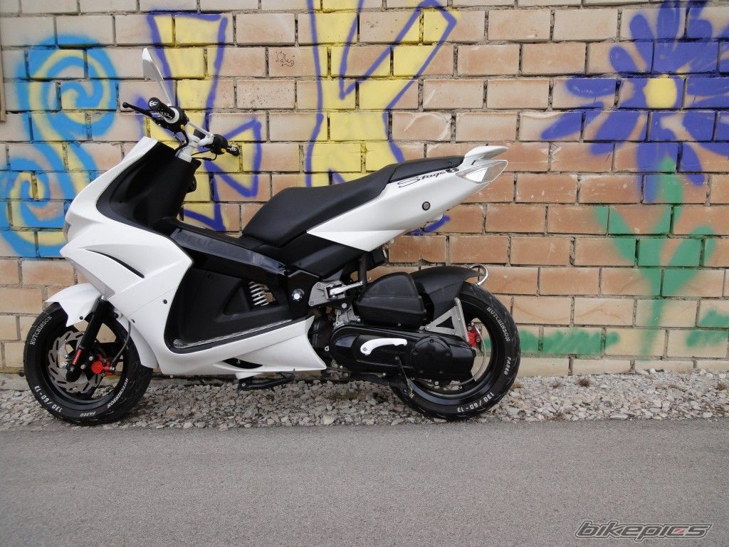 Photo 2359650
