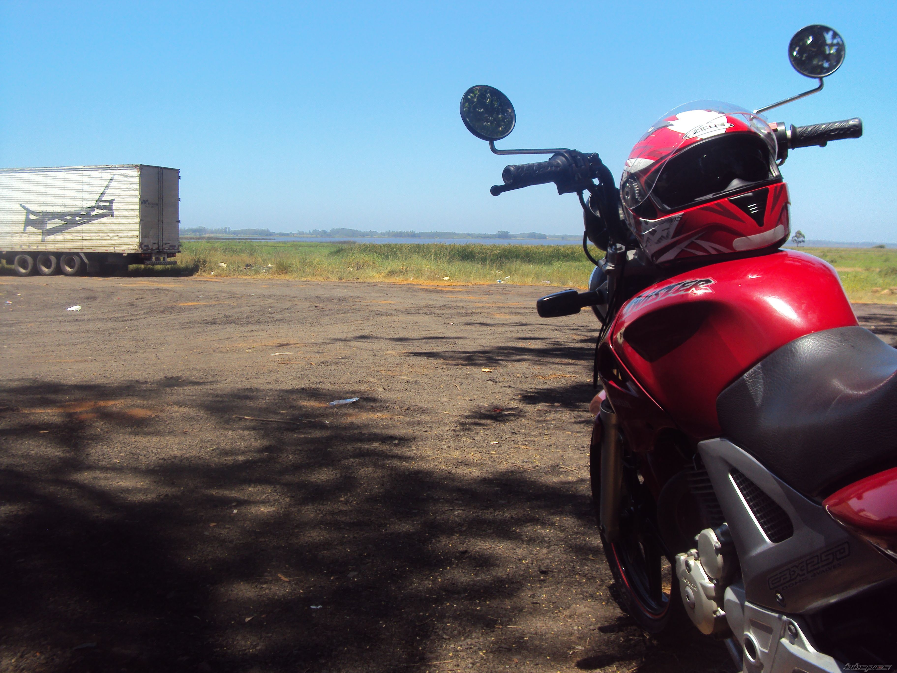 Photo 2359851