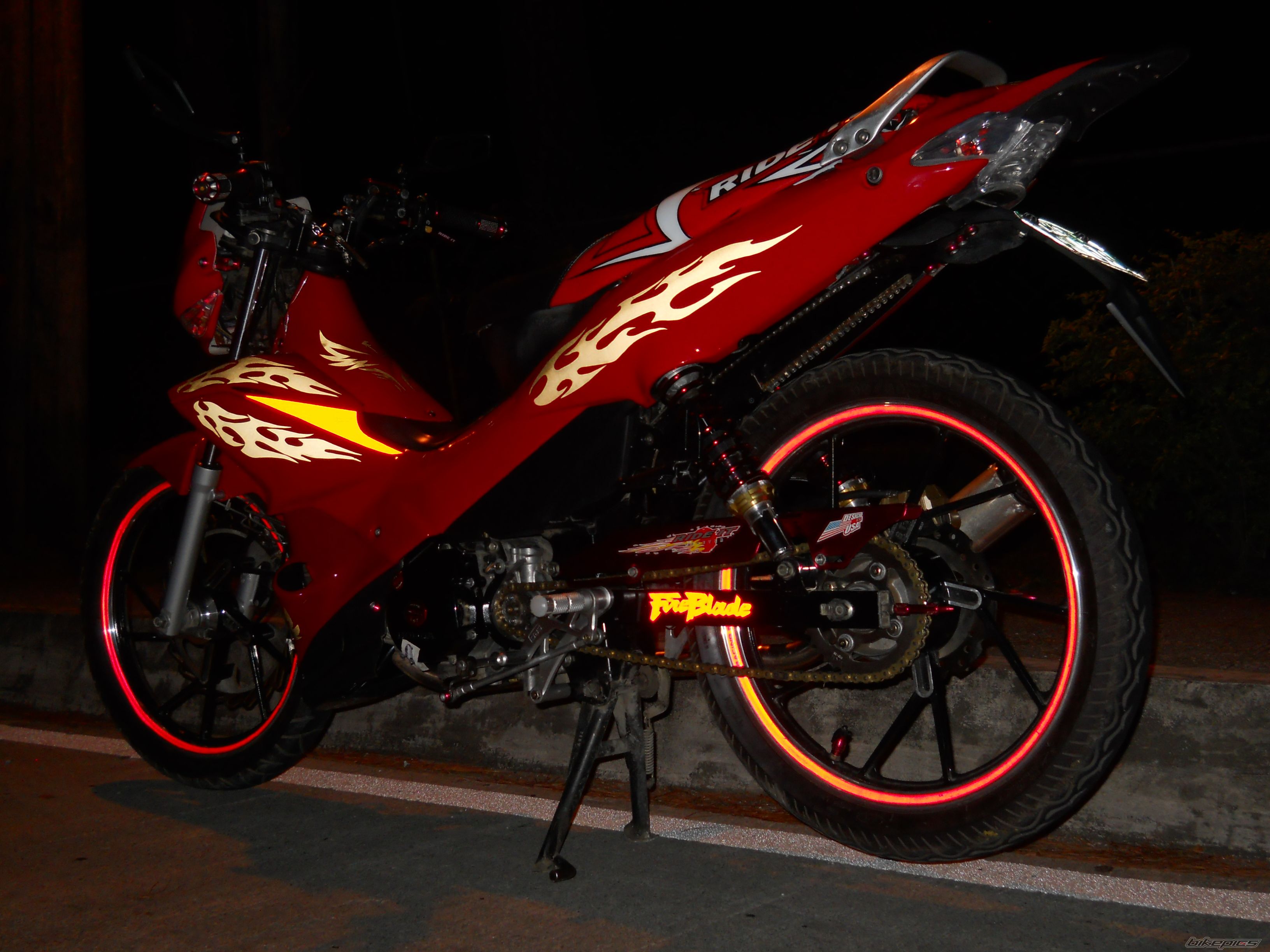 Photo 2360744