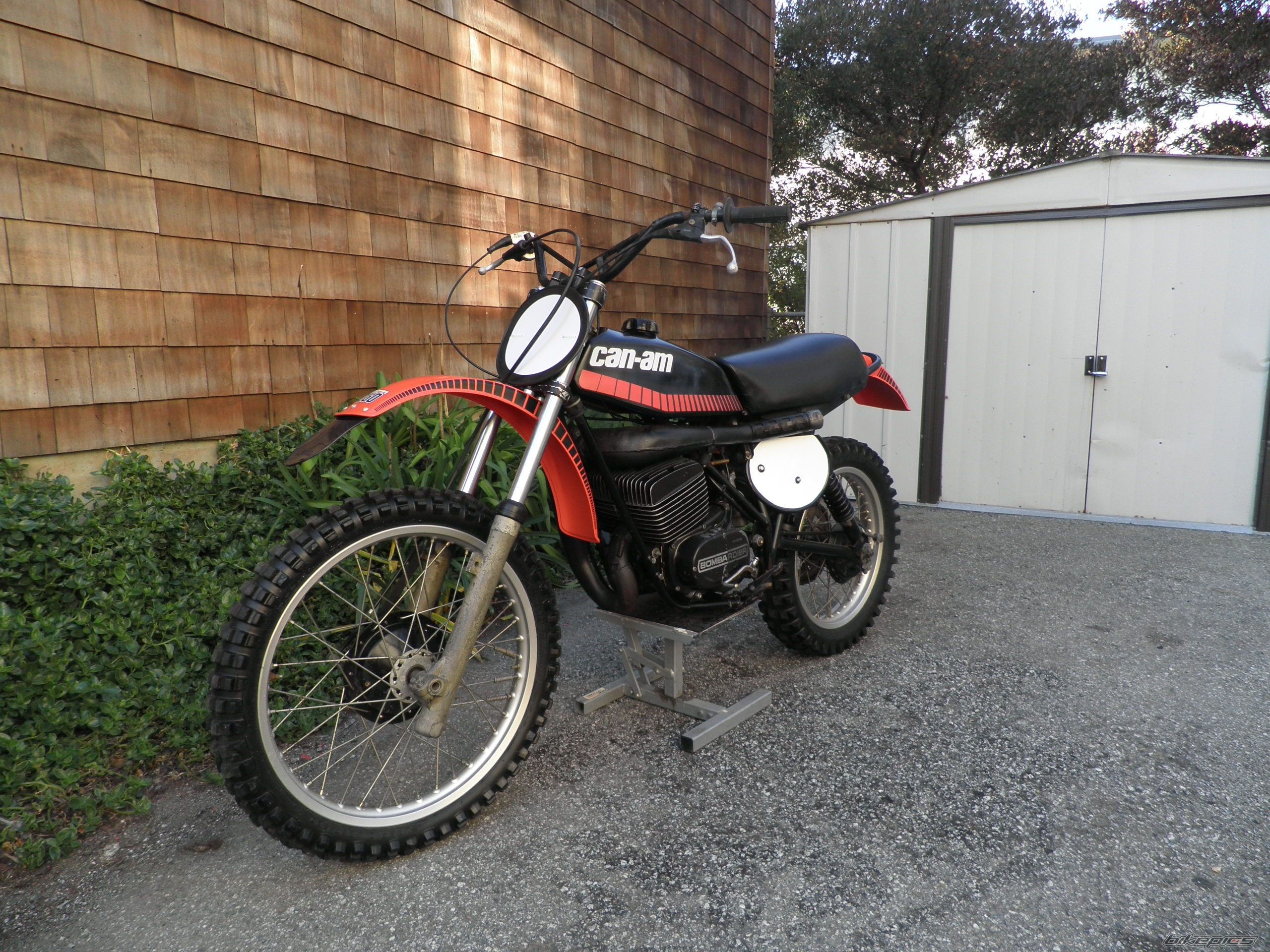 Photo 2364132