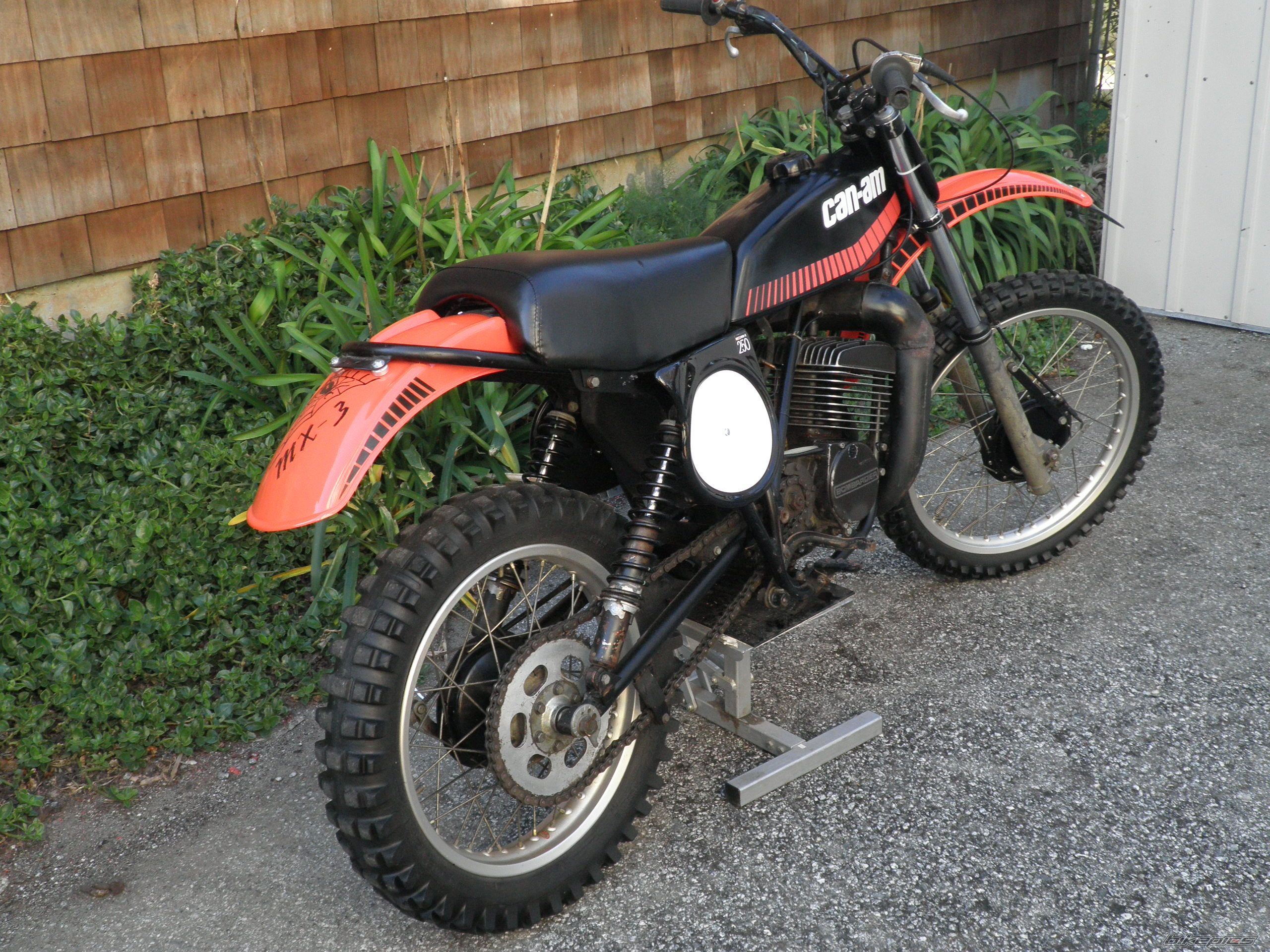 Photo 2364135