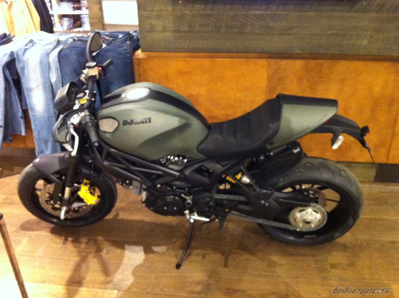 Photo 2366411