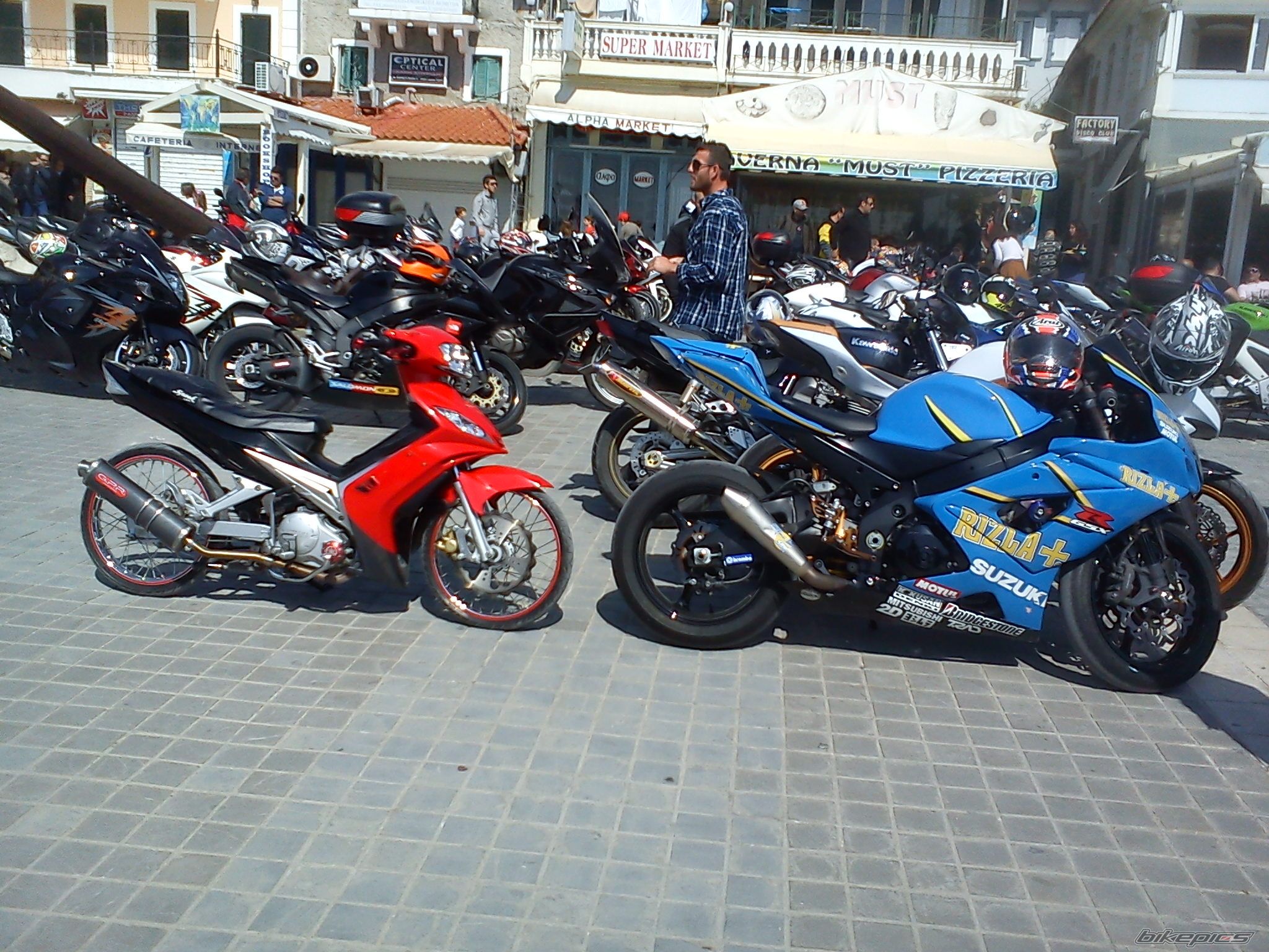 Photo 2368383