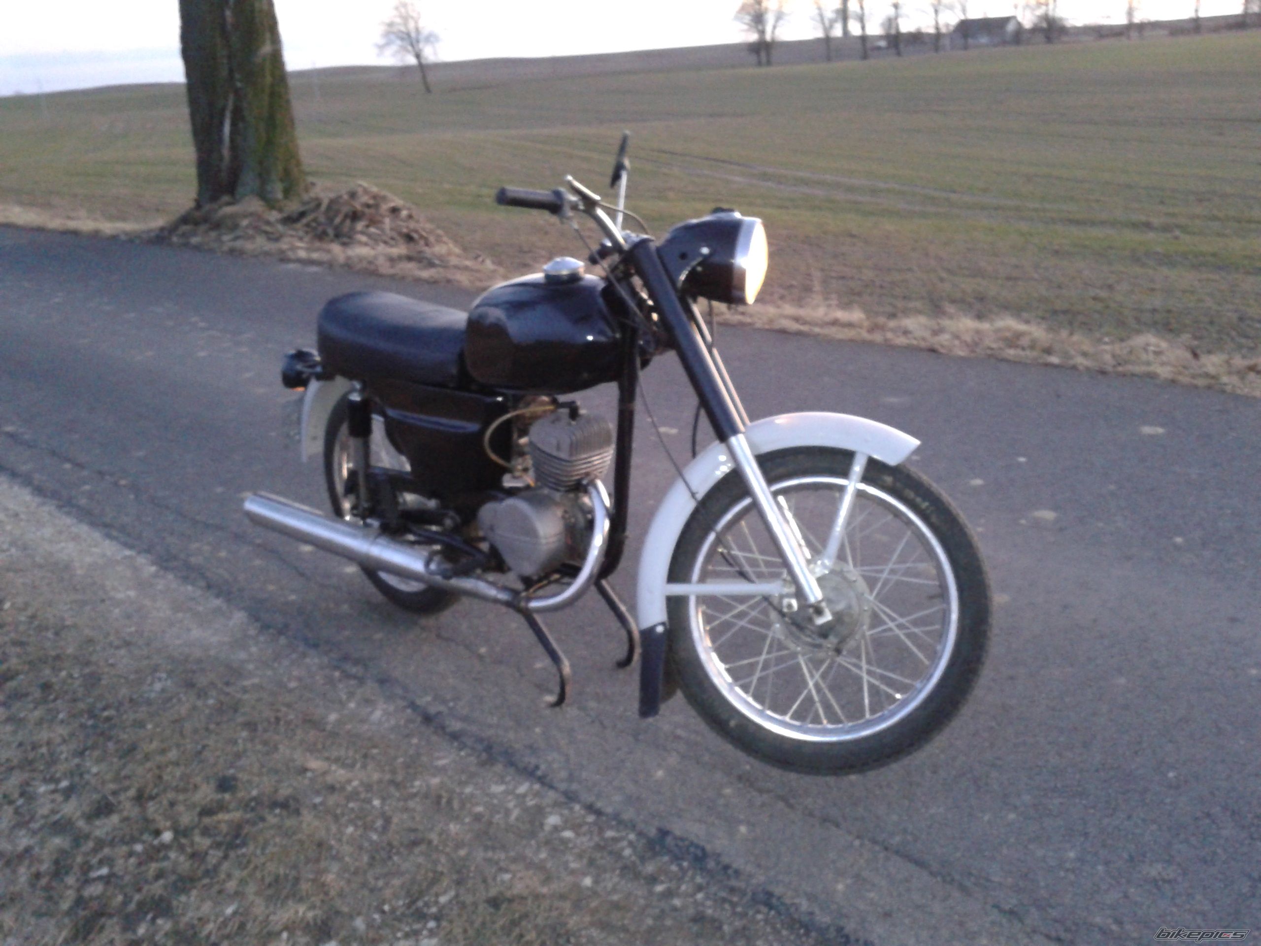 Photo 2368584