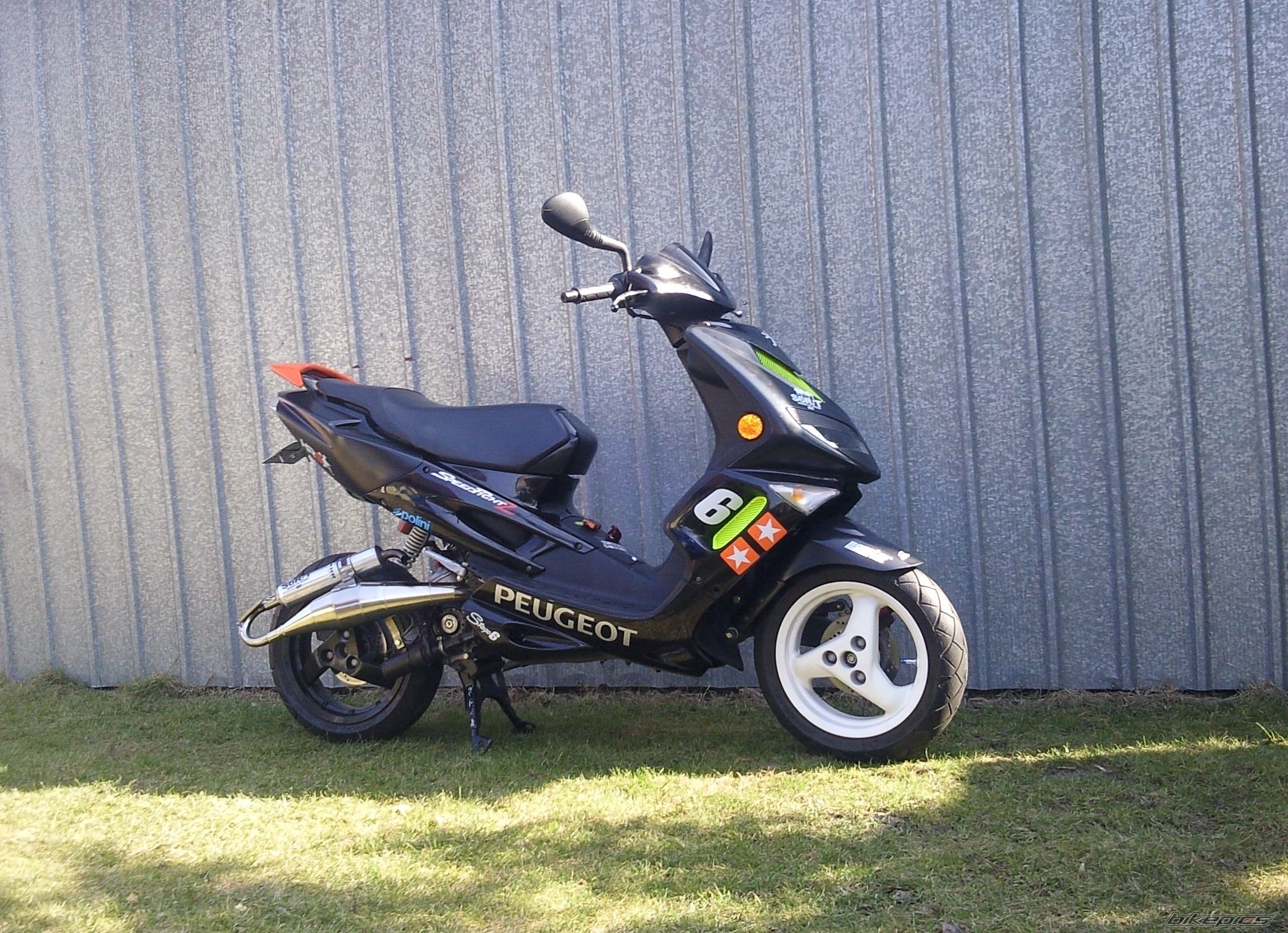 Photo 2368617
