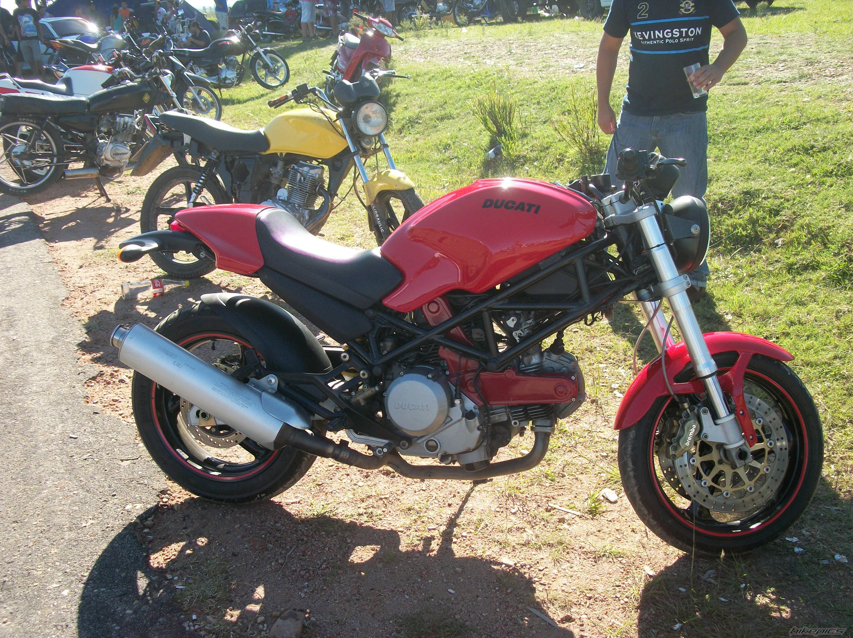 Photo 2368823