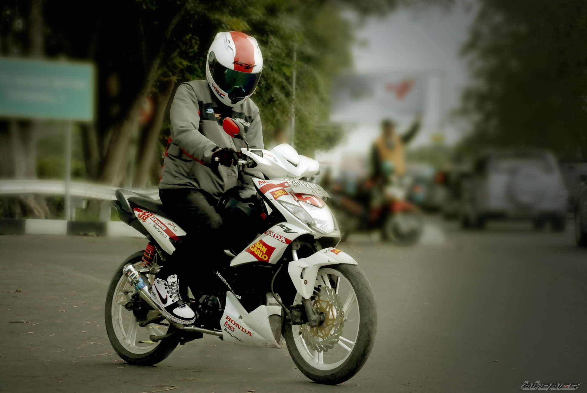 Photo 2368837