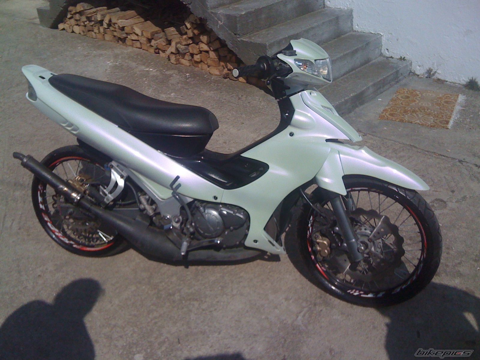 Photo 2369432