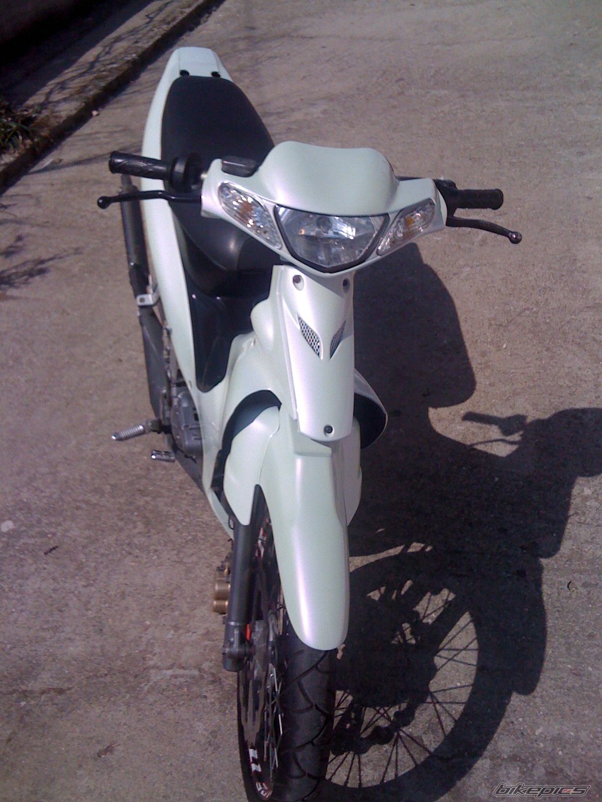 Photo 2369435