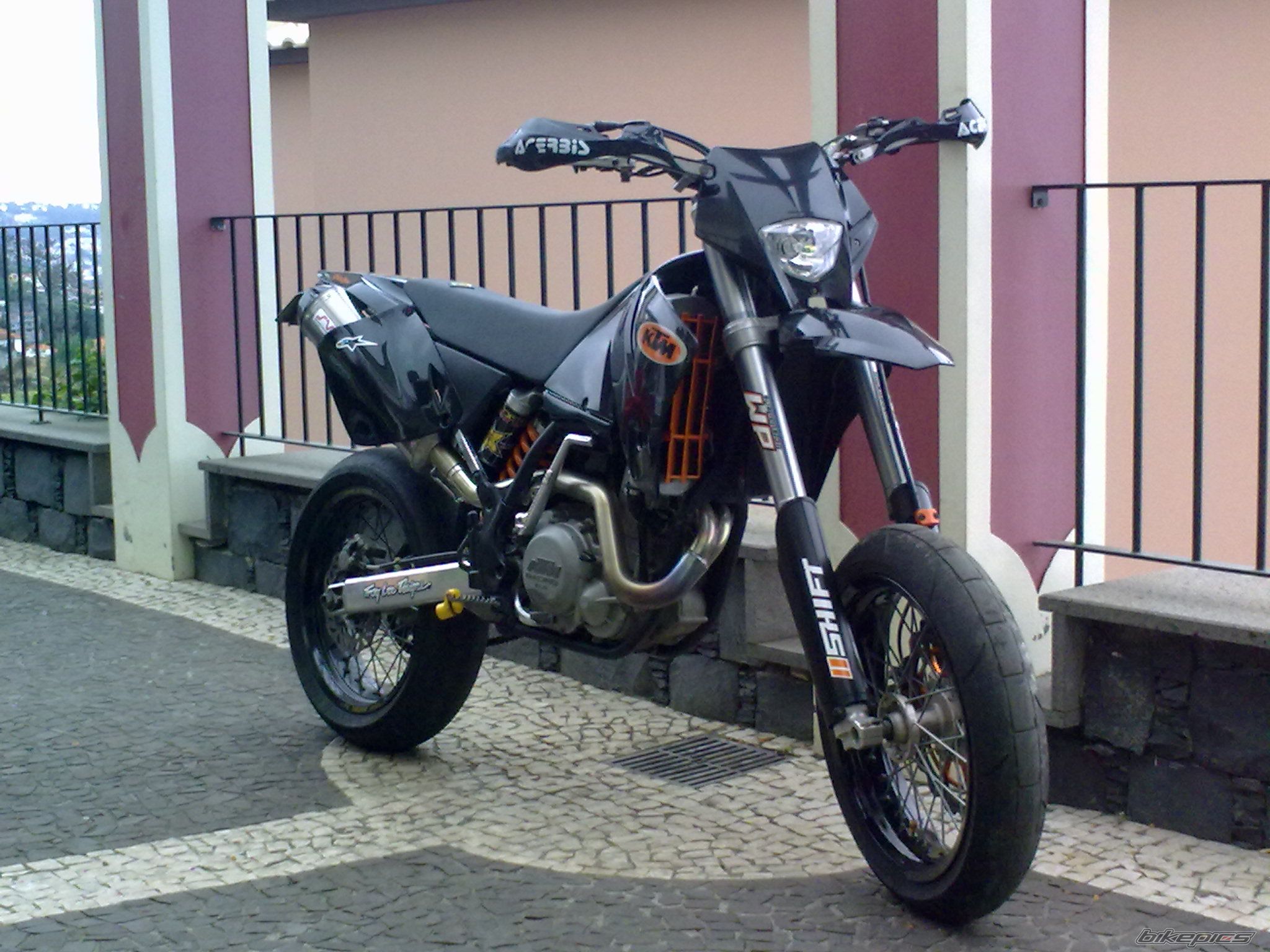 Photo 2369678