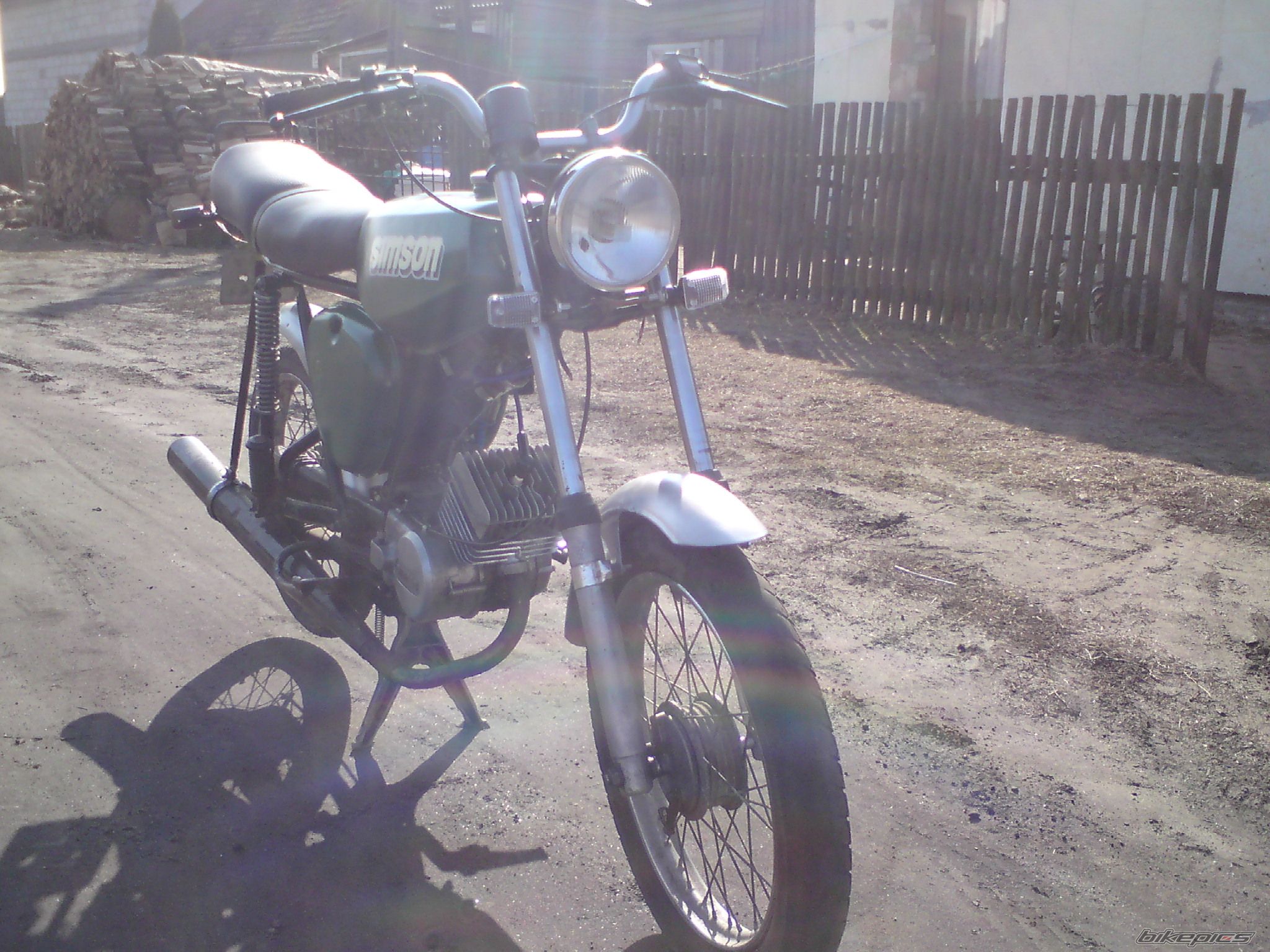 Photo 2369799