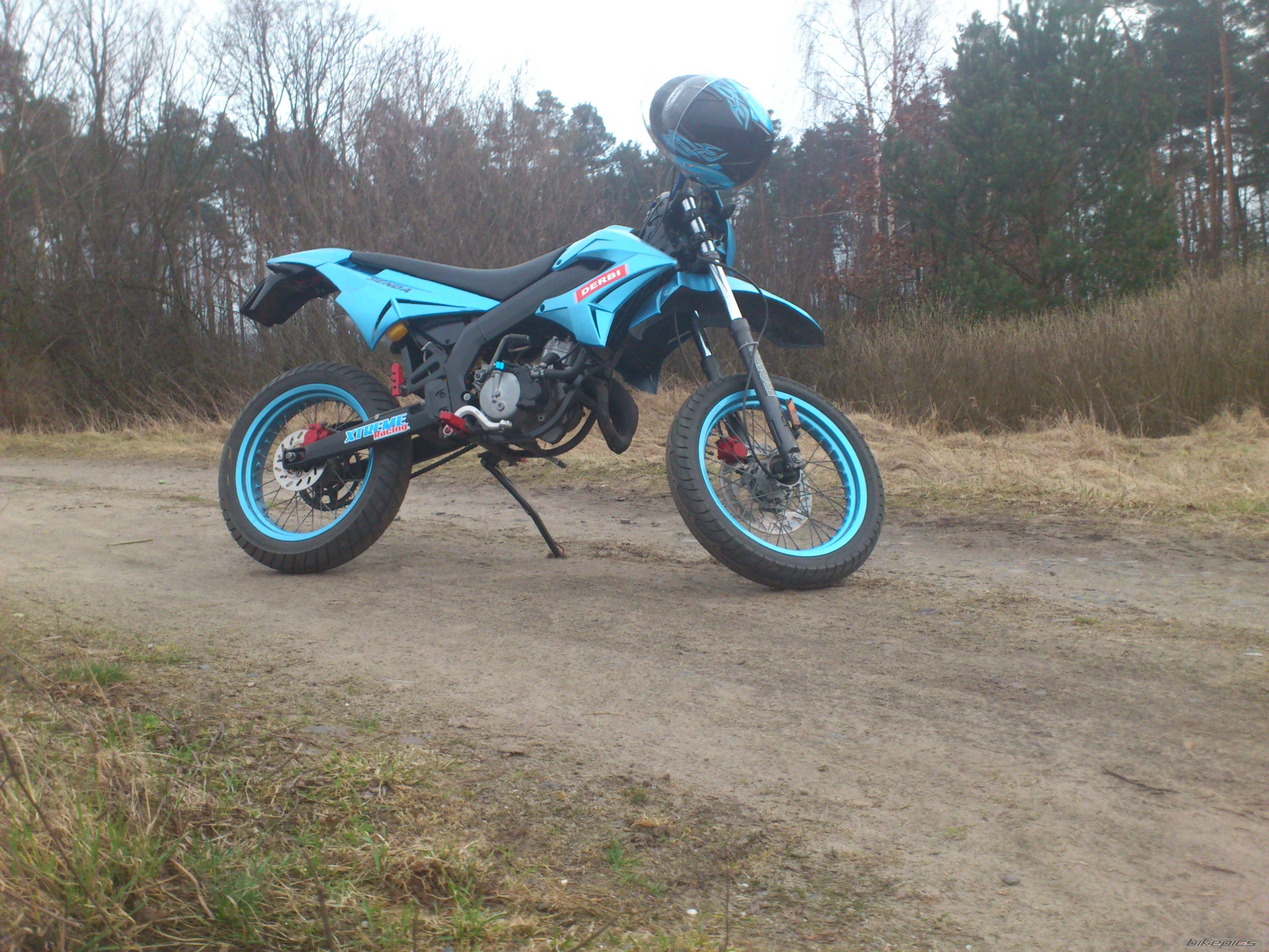 Photo 2369845