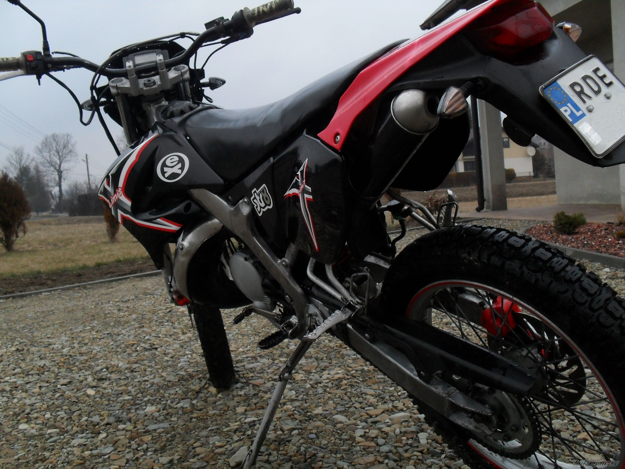 Photo 2369936