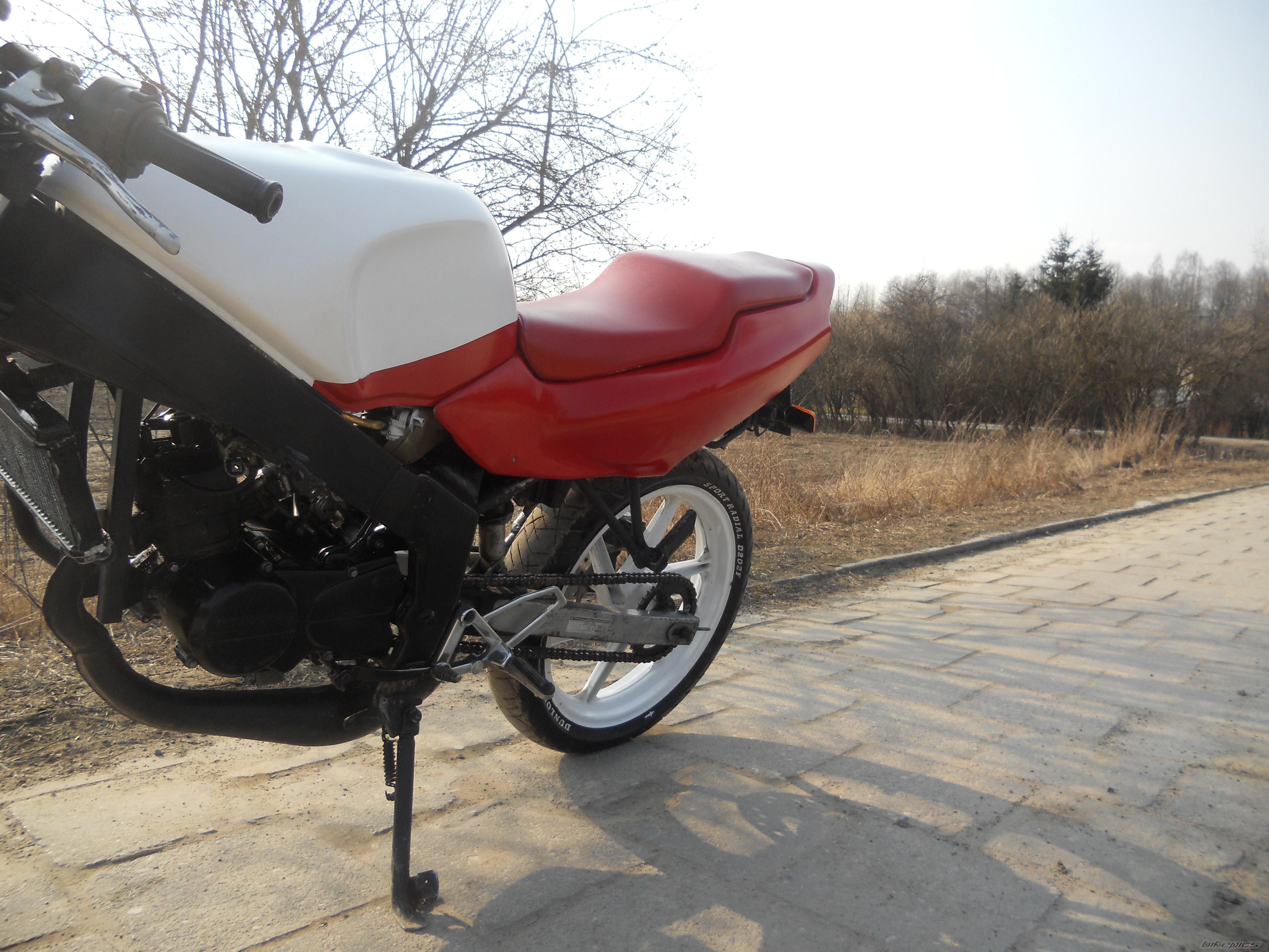 Photo 2369937