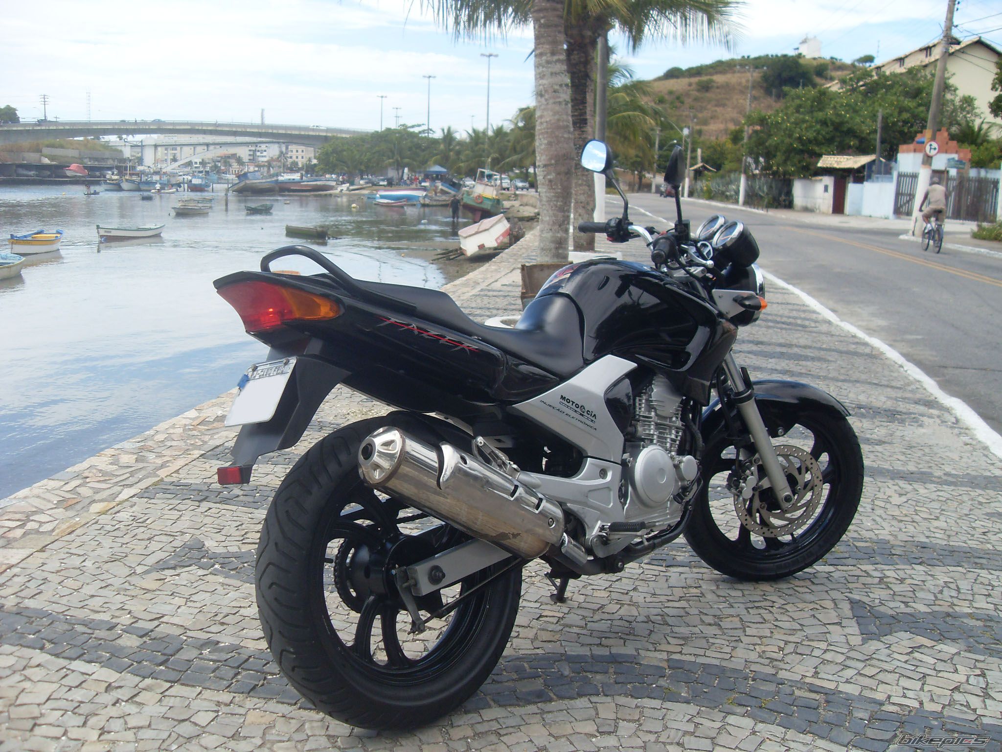 Bike Photo 2370695