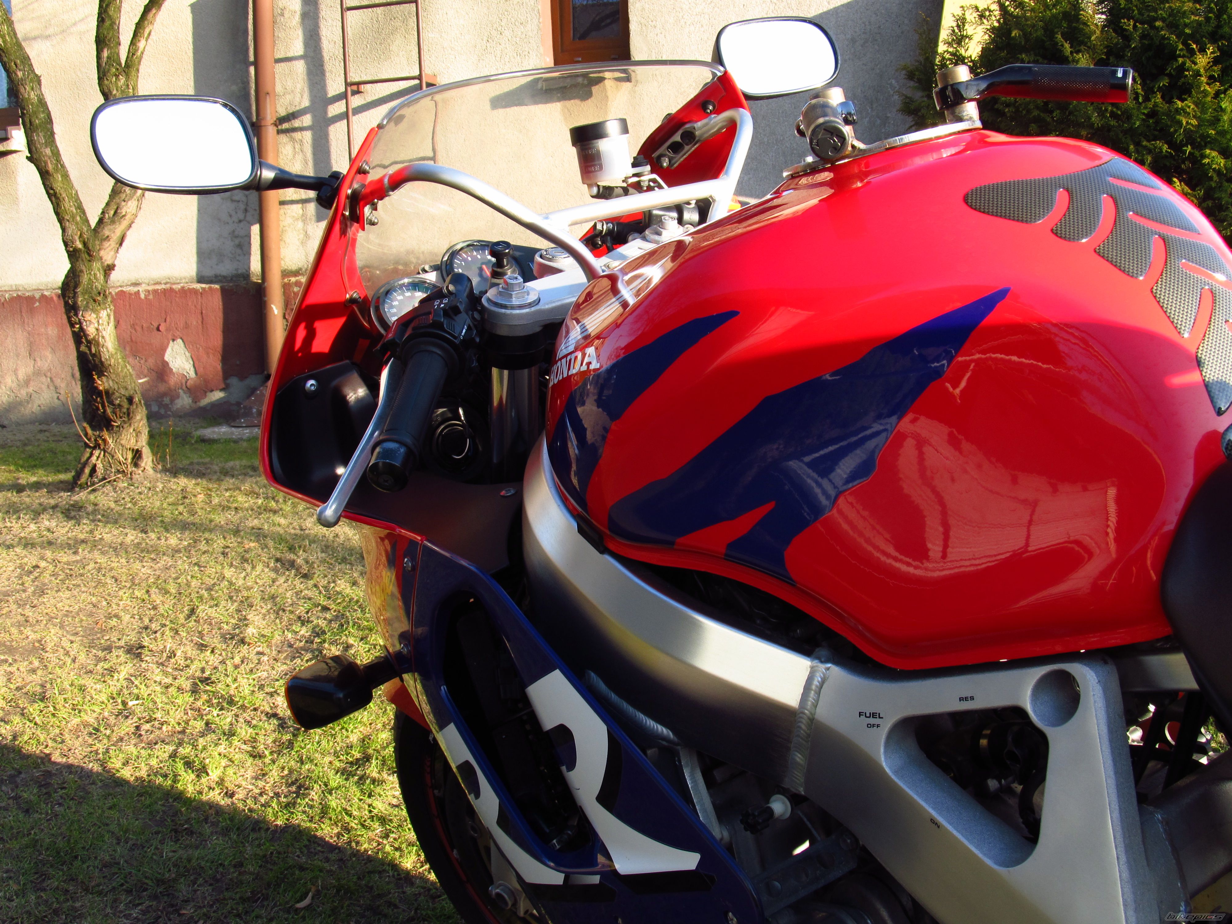 Photo 2372624