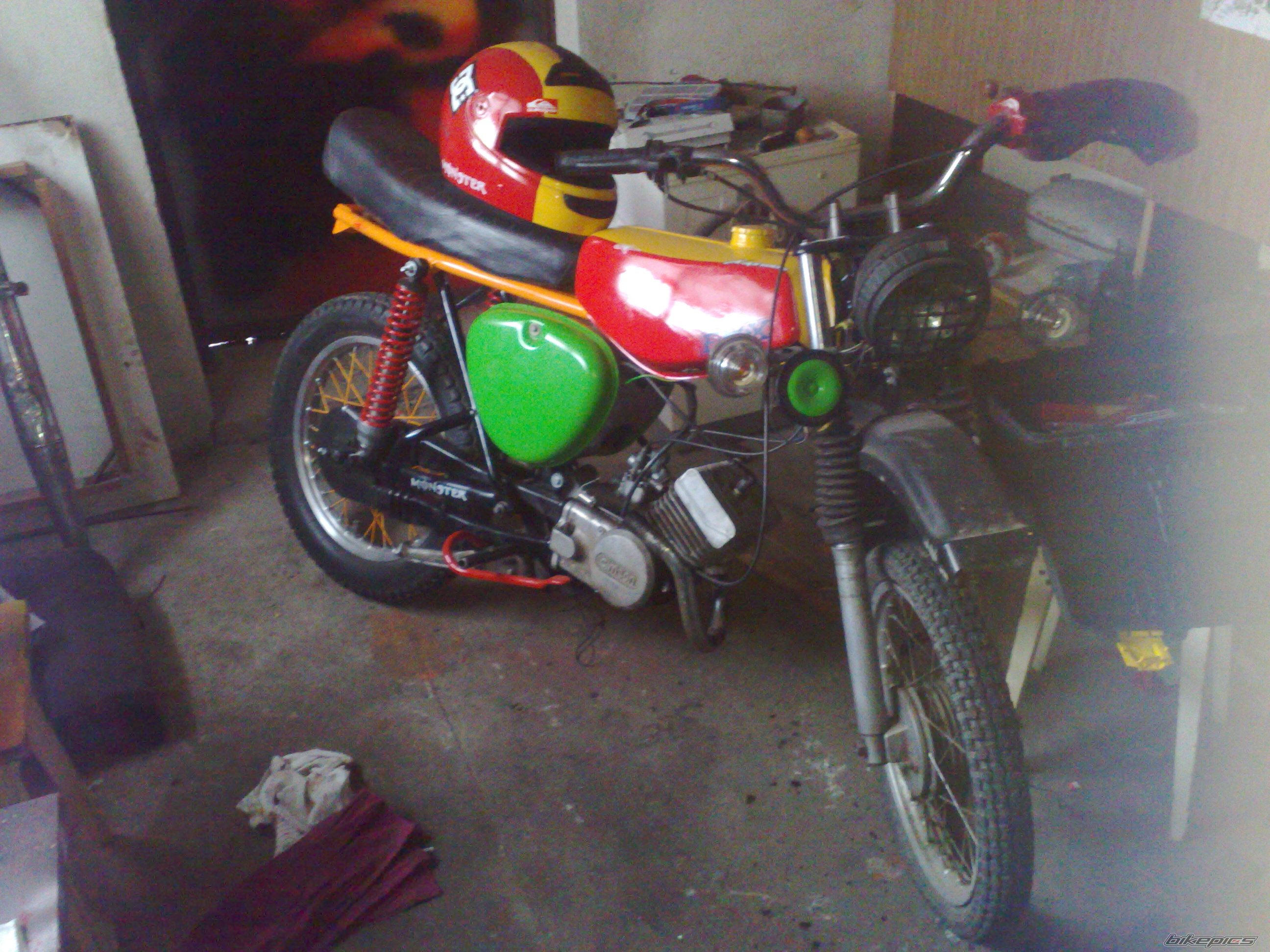 Photo 2372856