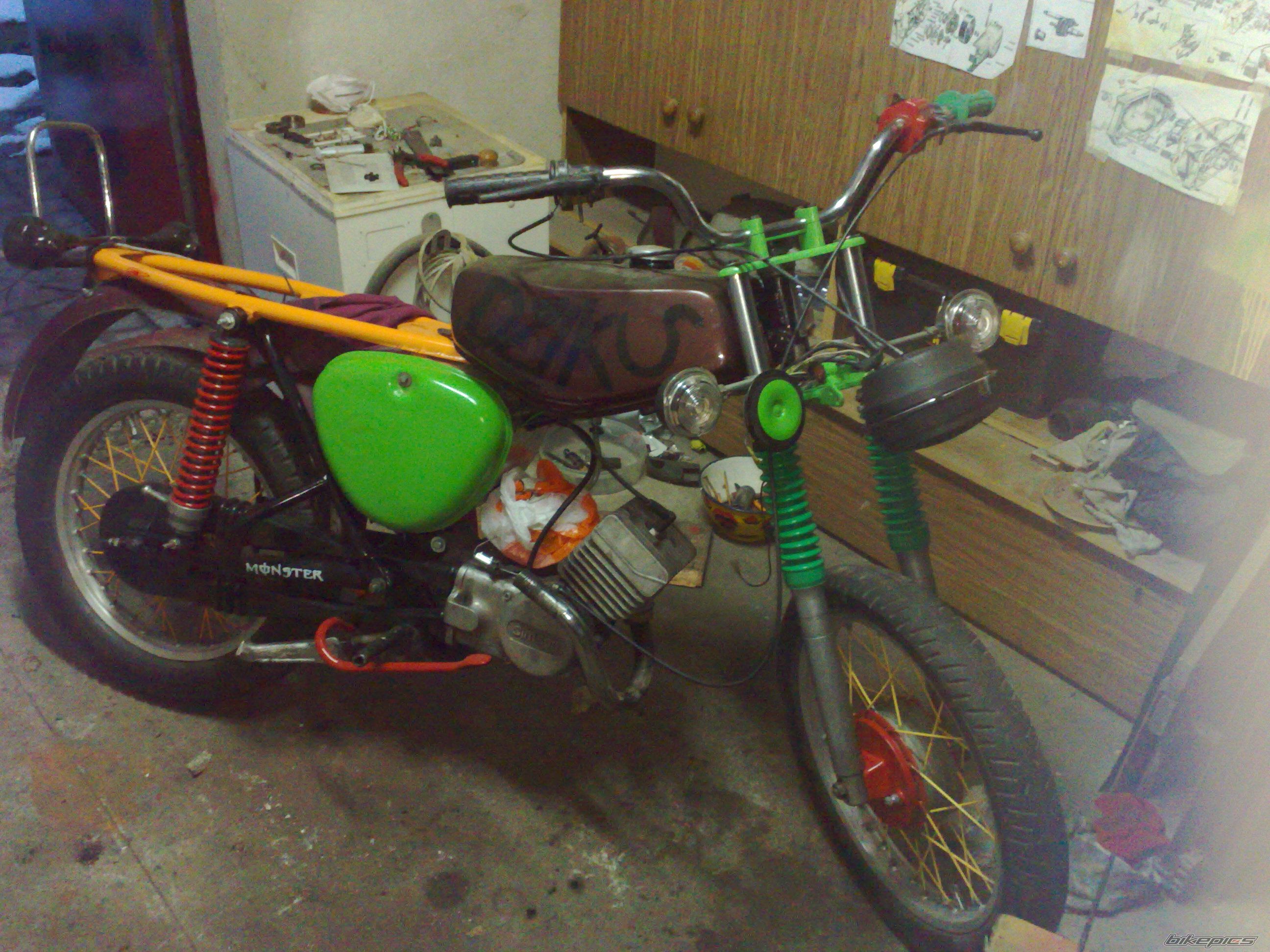 Photo 2372907