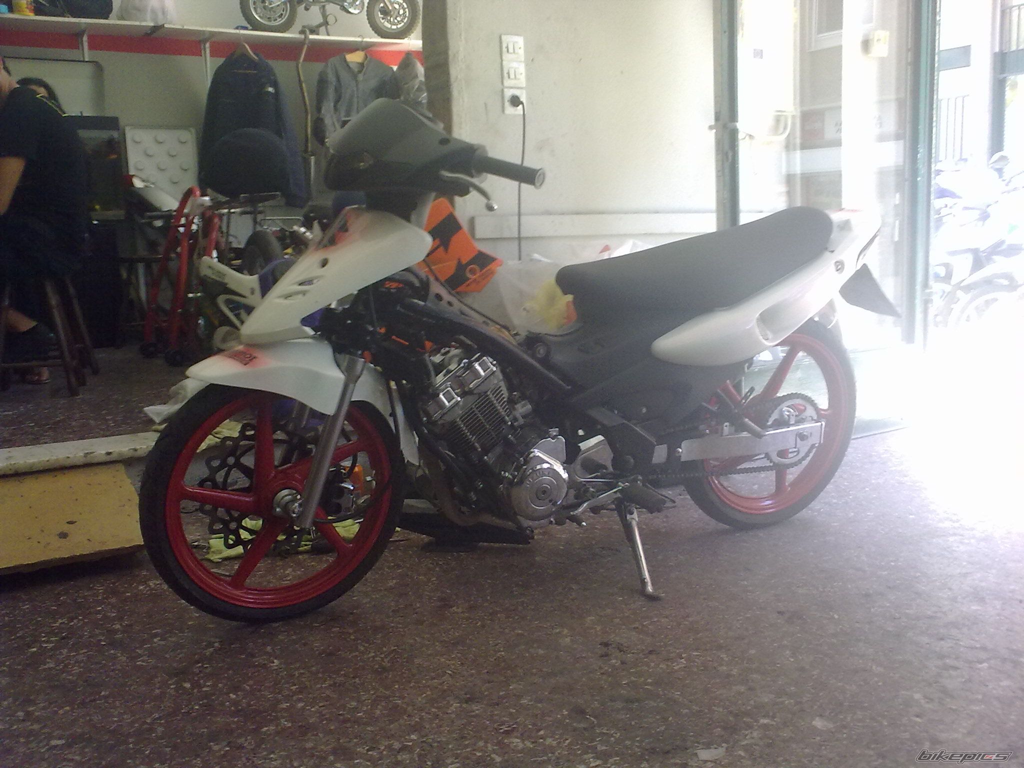 Photo 2372939