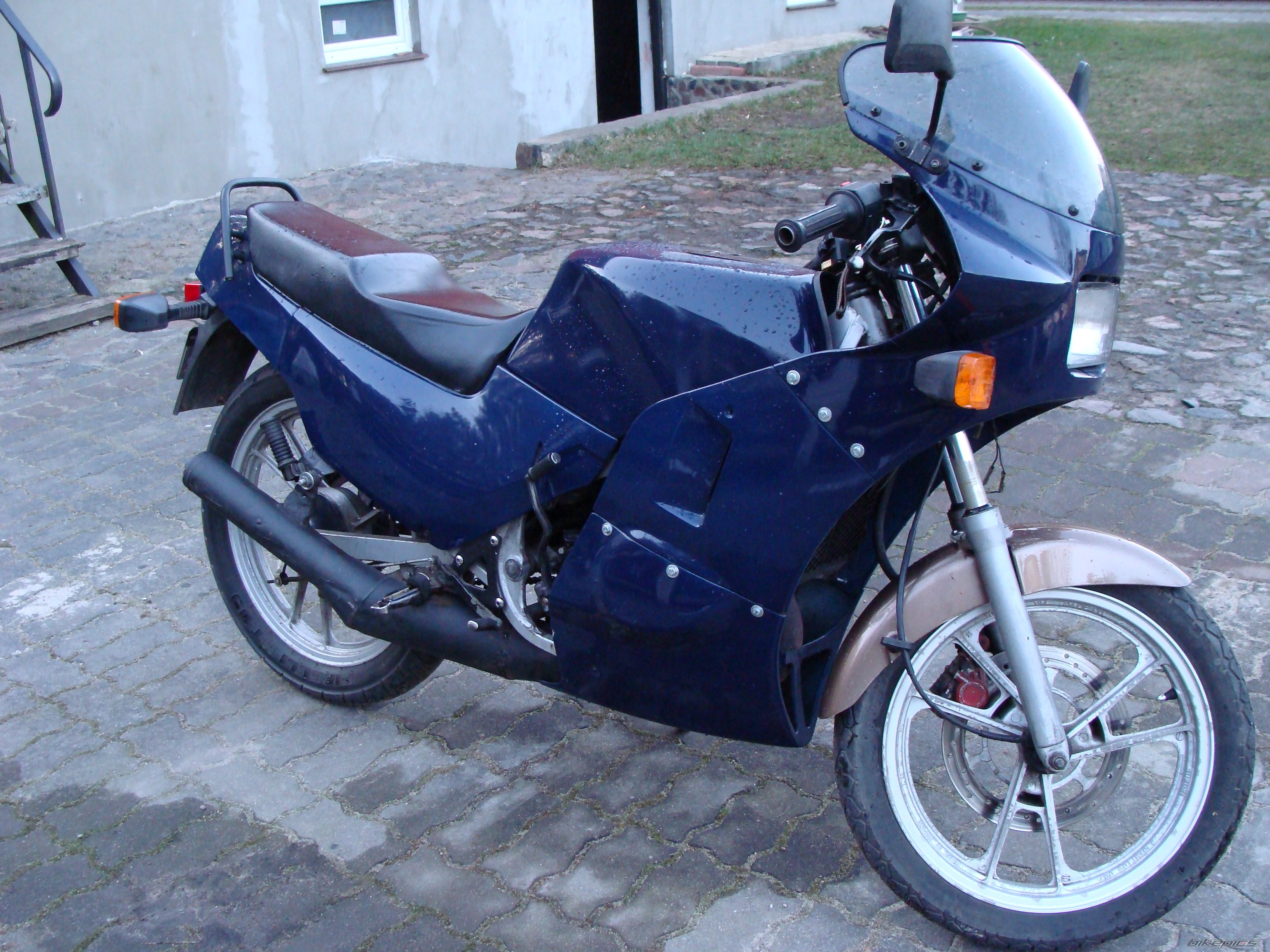 Photo 2372959