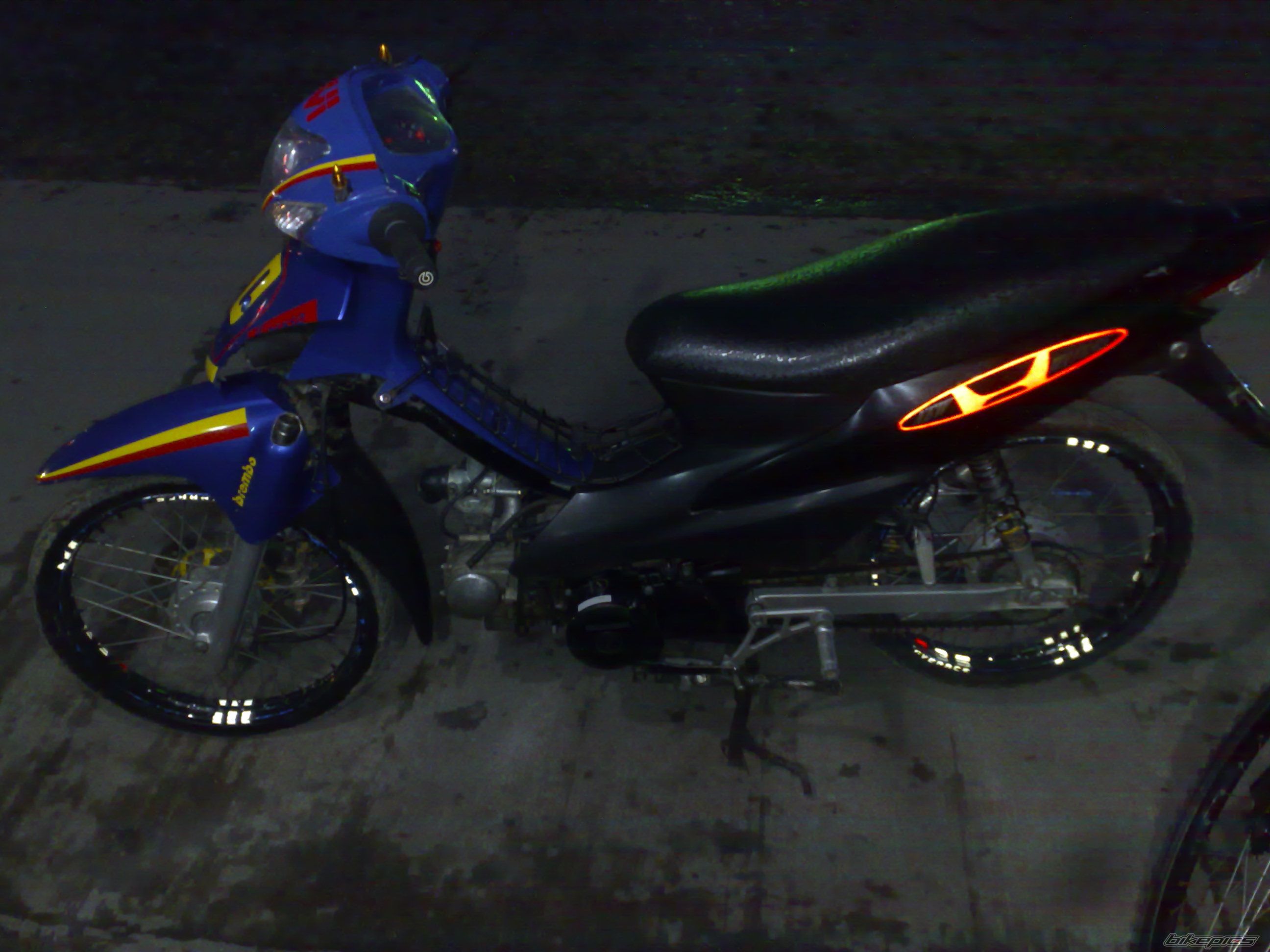 Photo 2373096