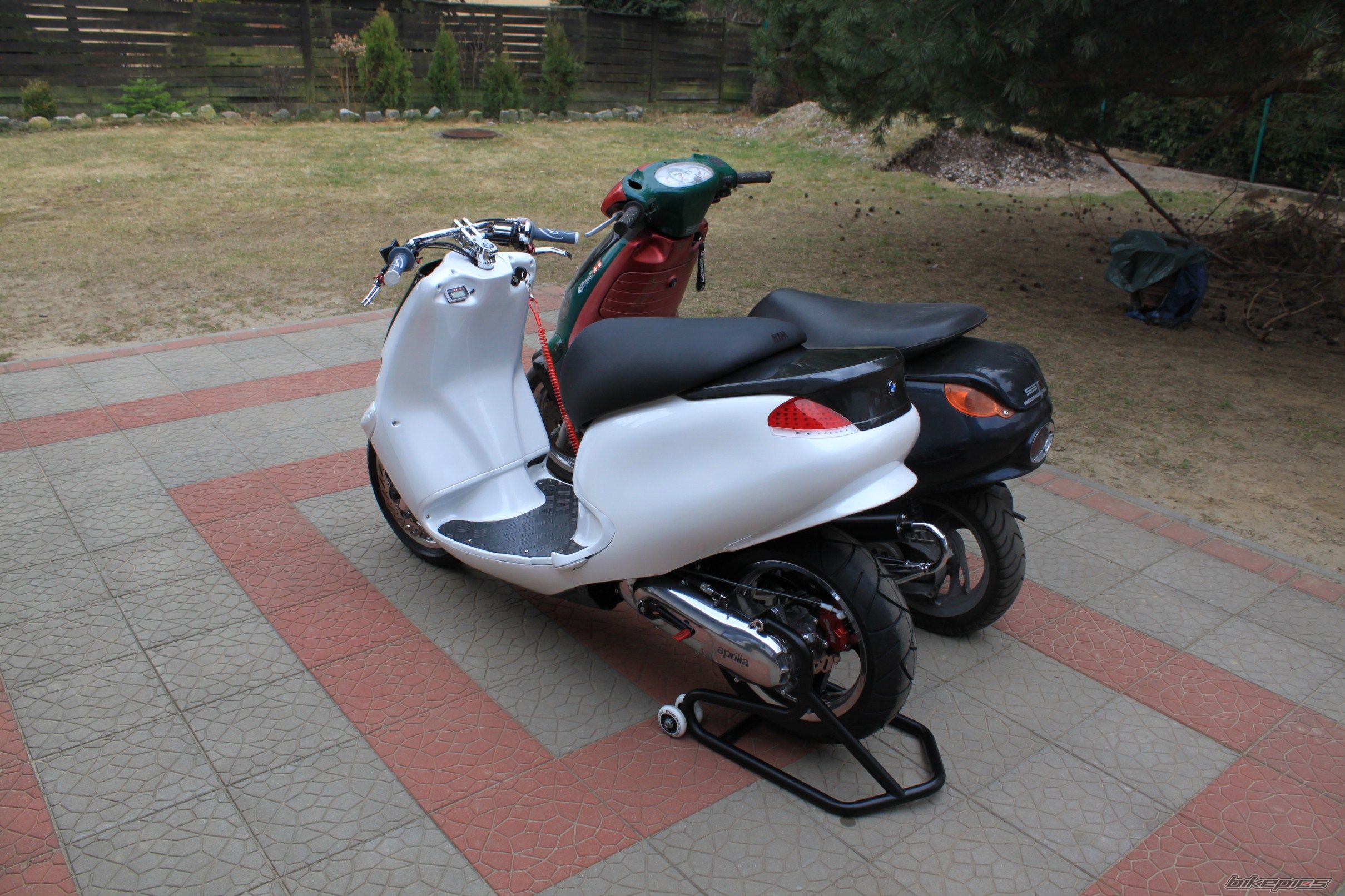 Photo 2373358
