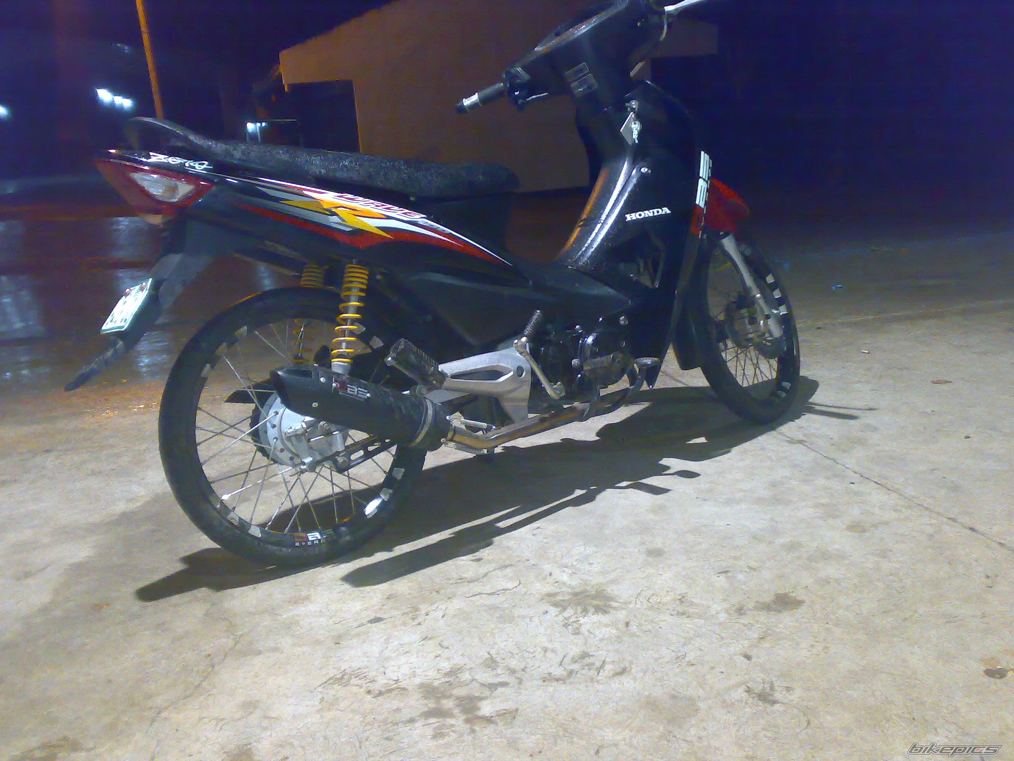 Photo 2373411