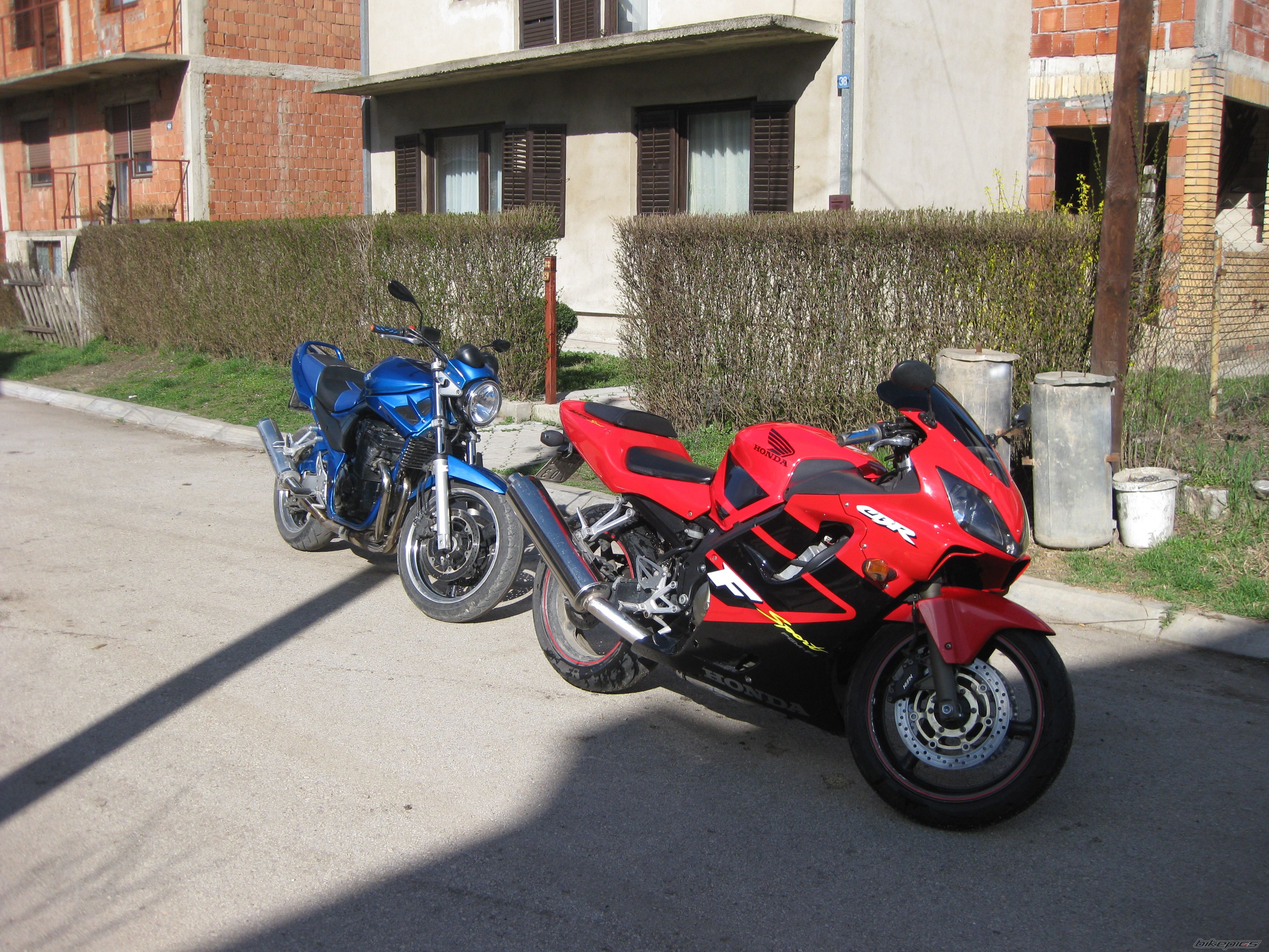 Photo 2373489