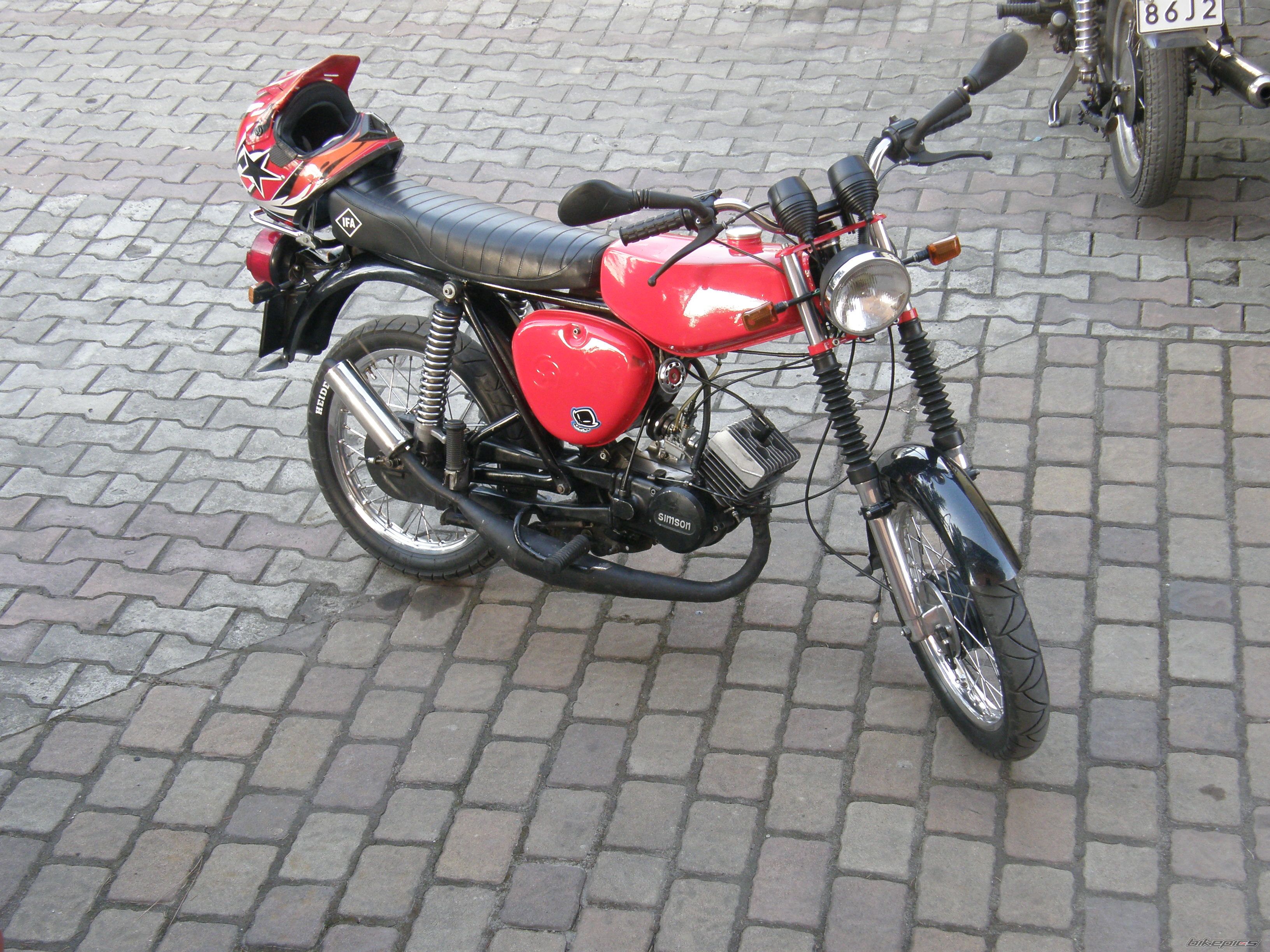 Photo 2373923