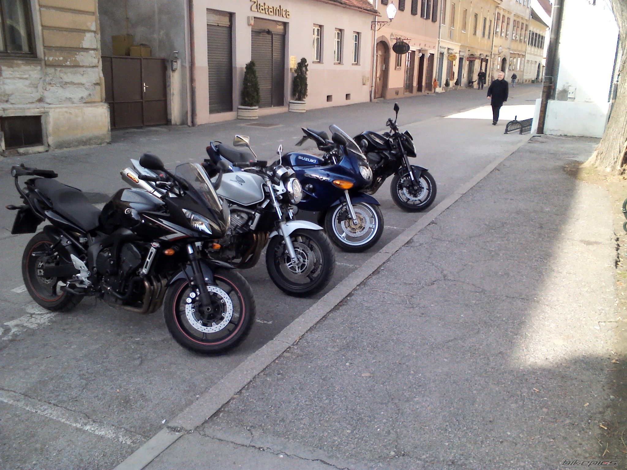Photo 2374182