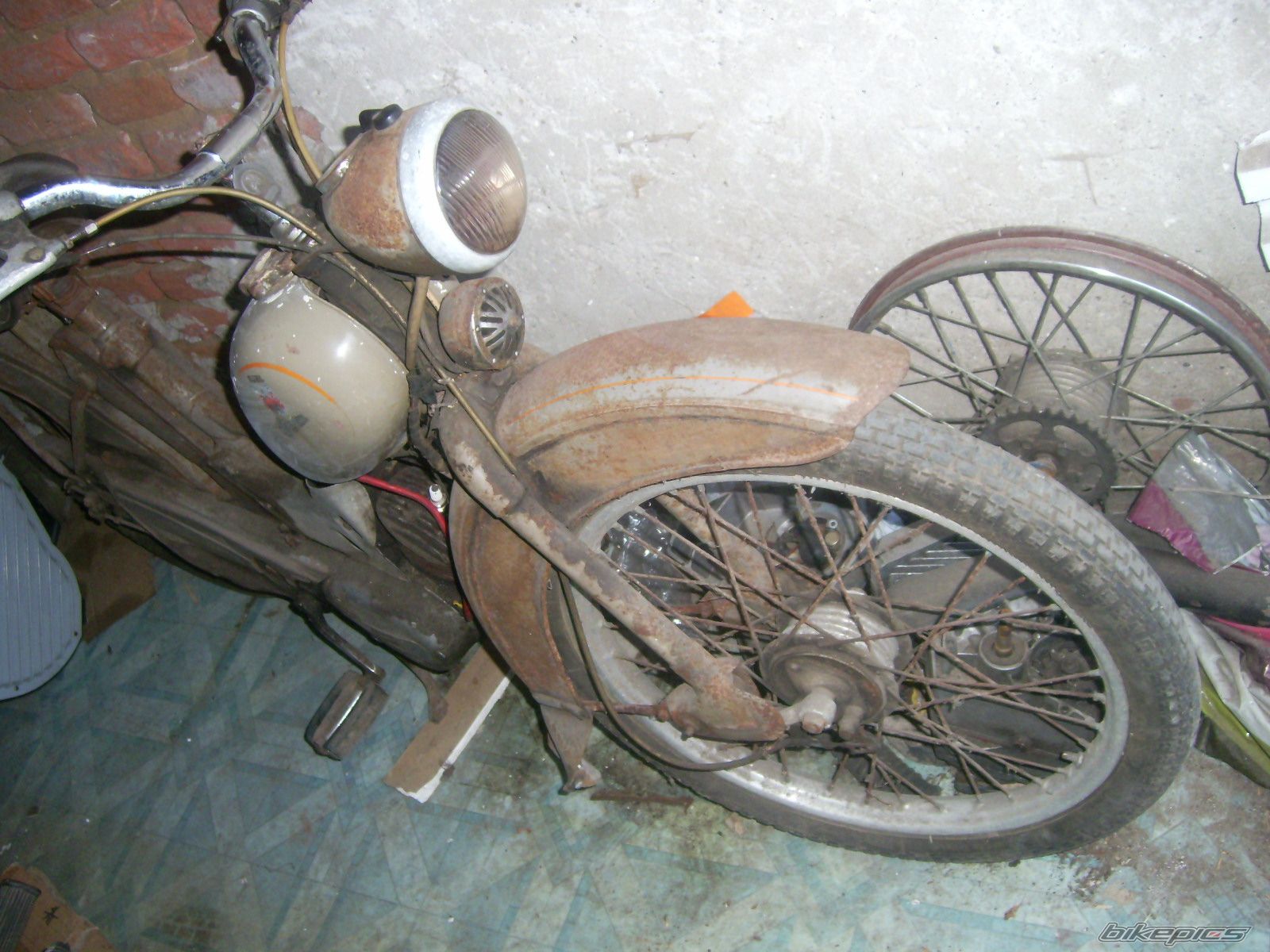 Photo 2374847