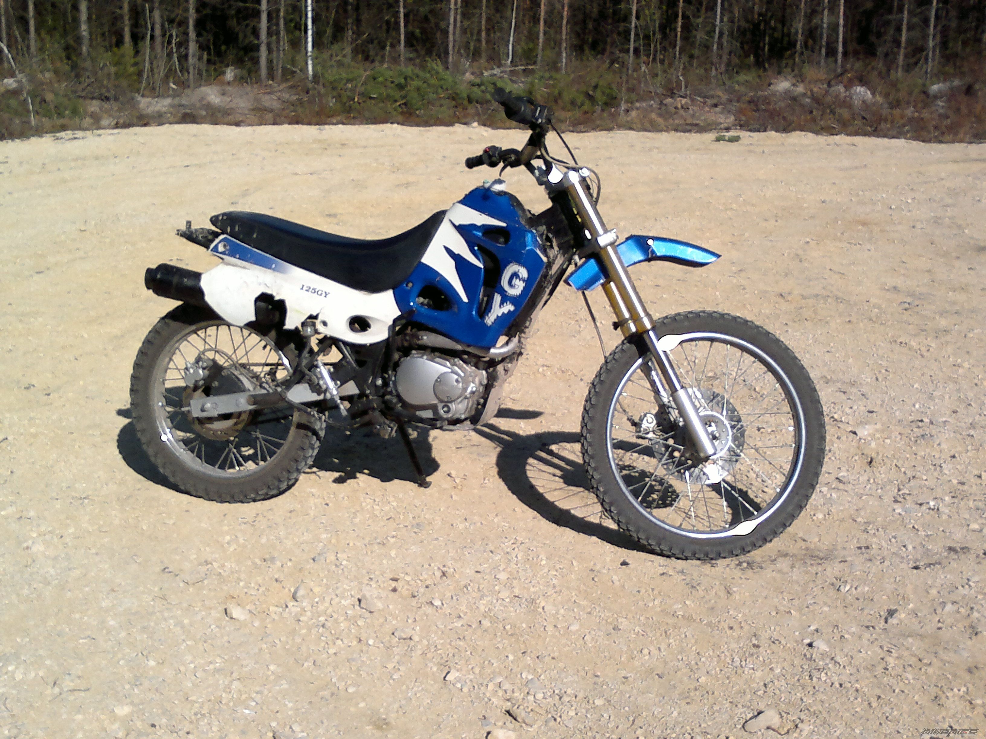 Photo 2375310
