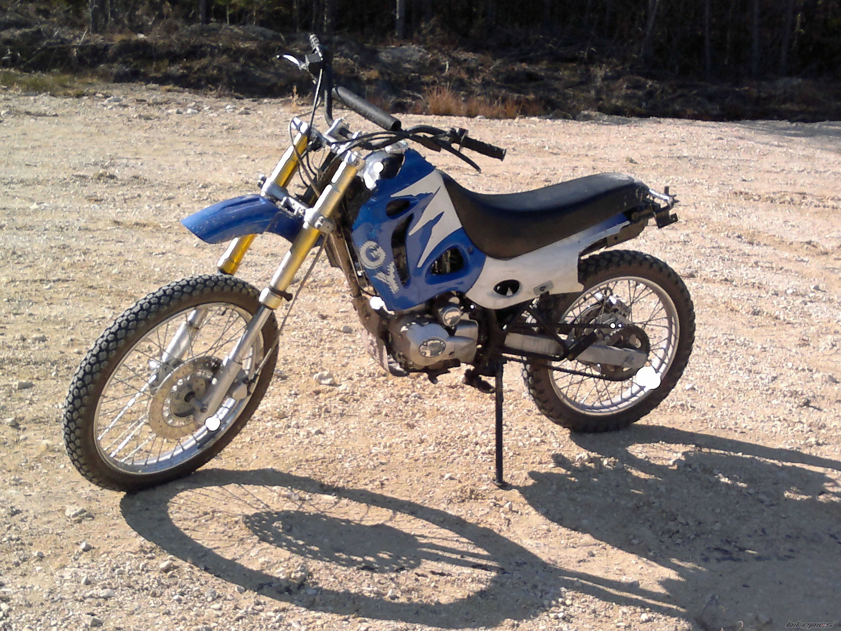 Photo 2375311
