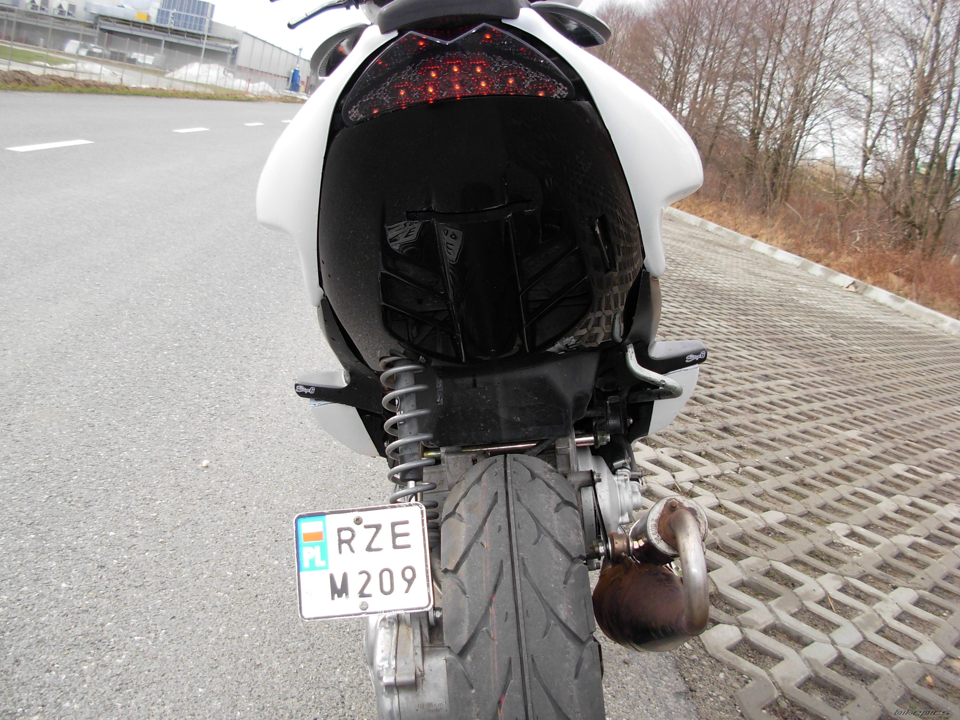 Photo 2375354