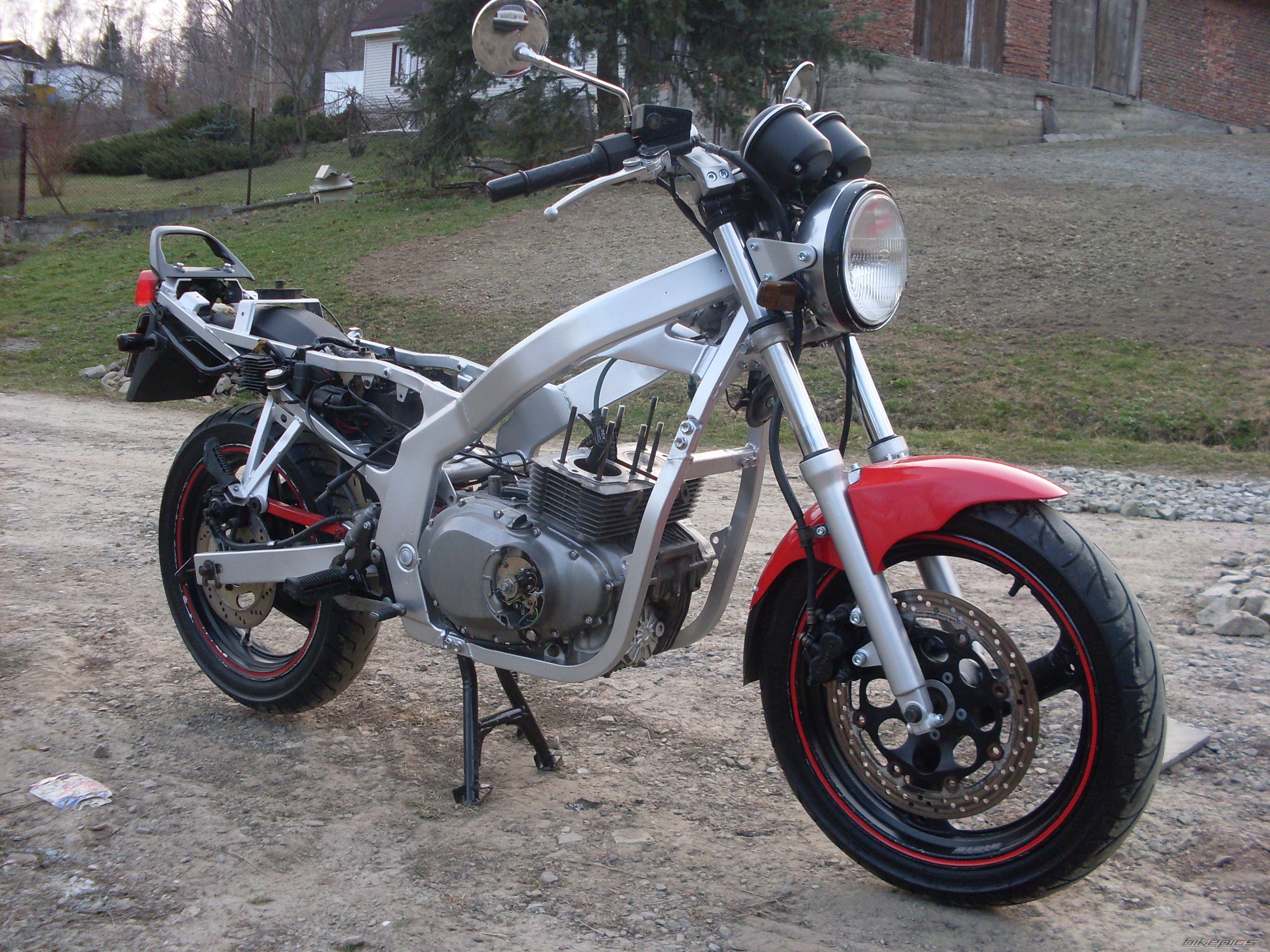 Photo 2375684