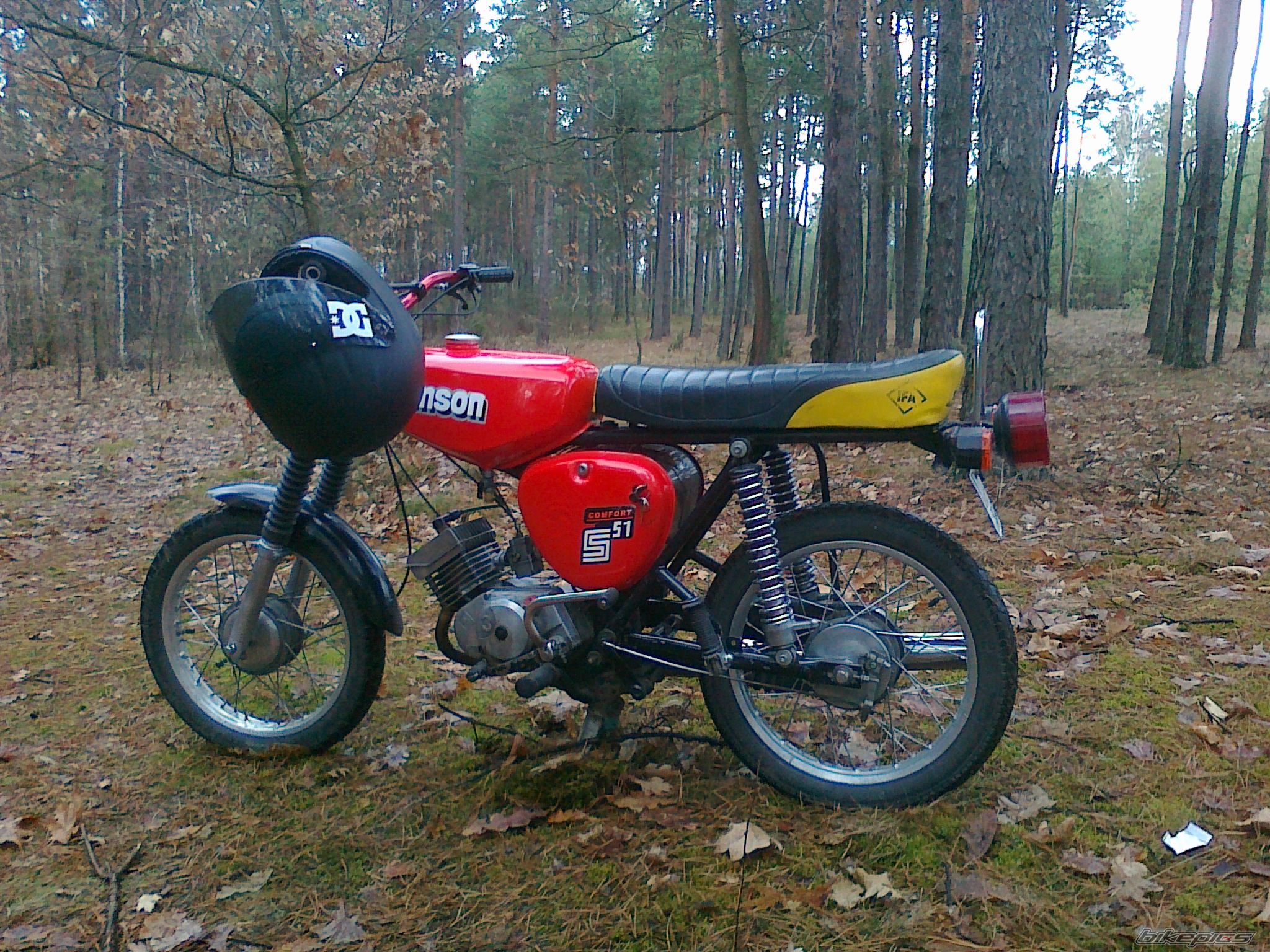 Photo 2375779