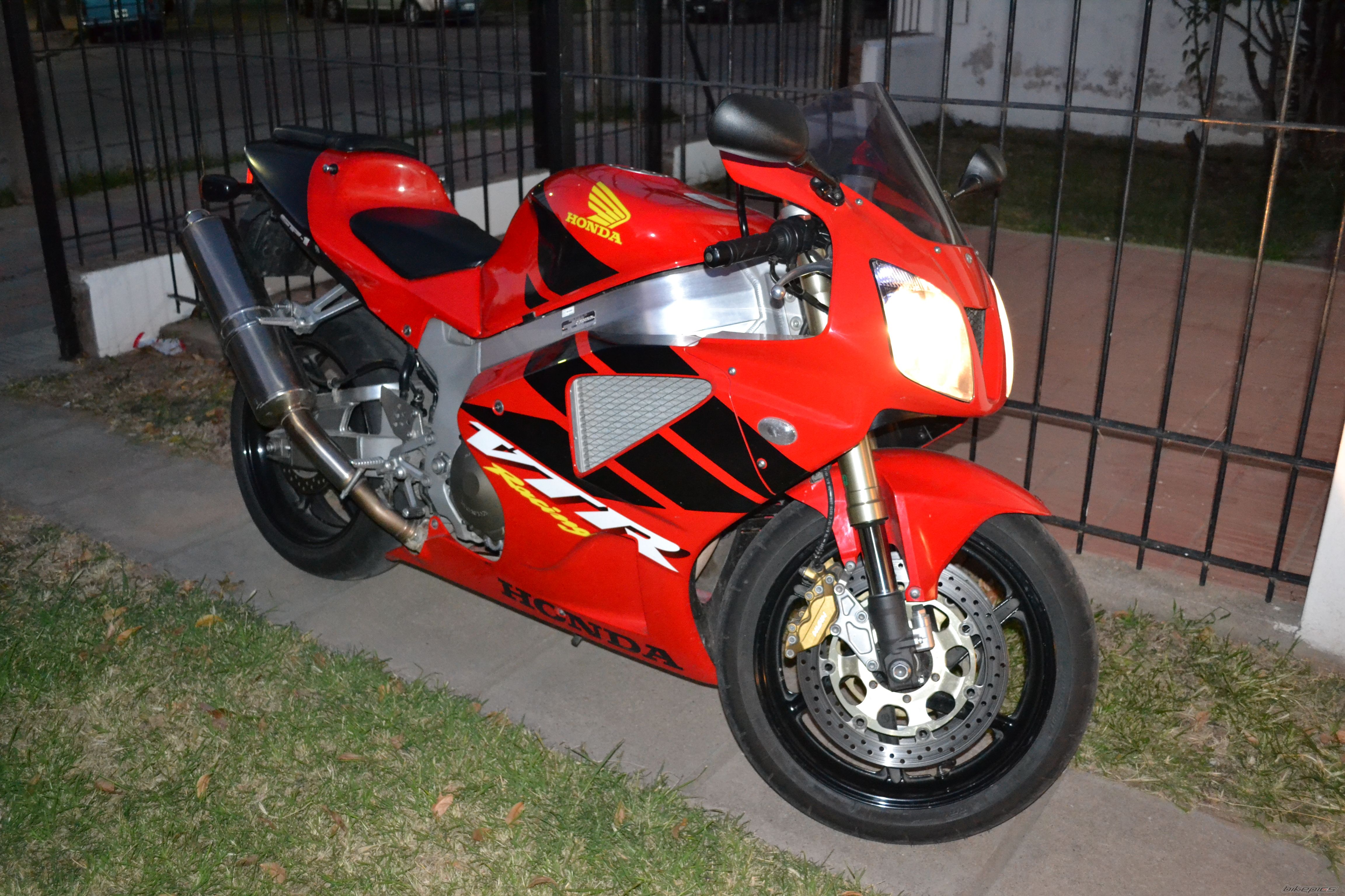 Photo 2376486