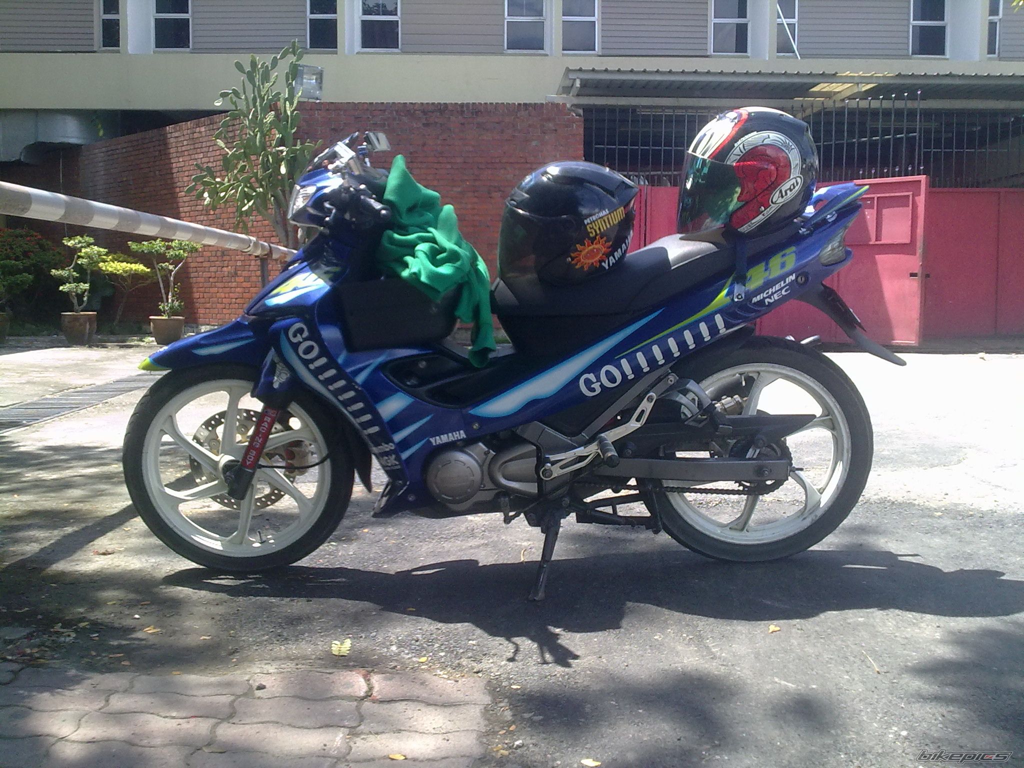 Photo 2377205