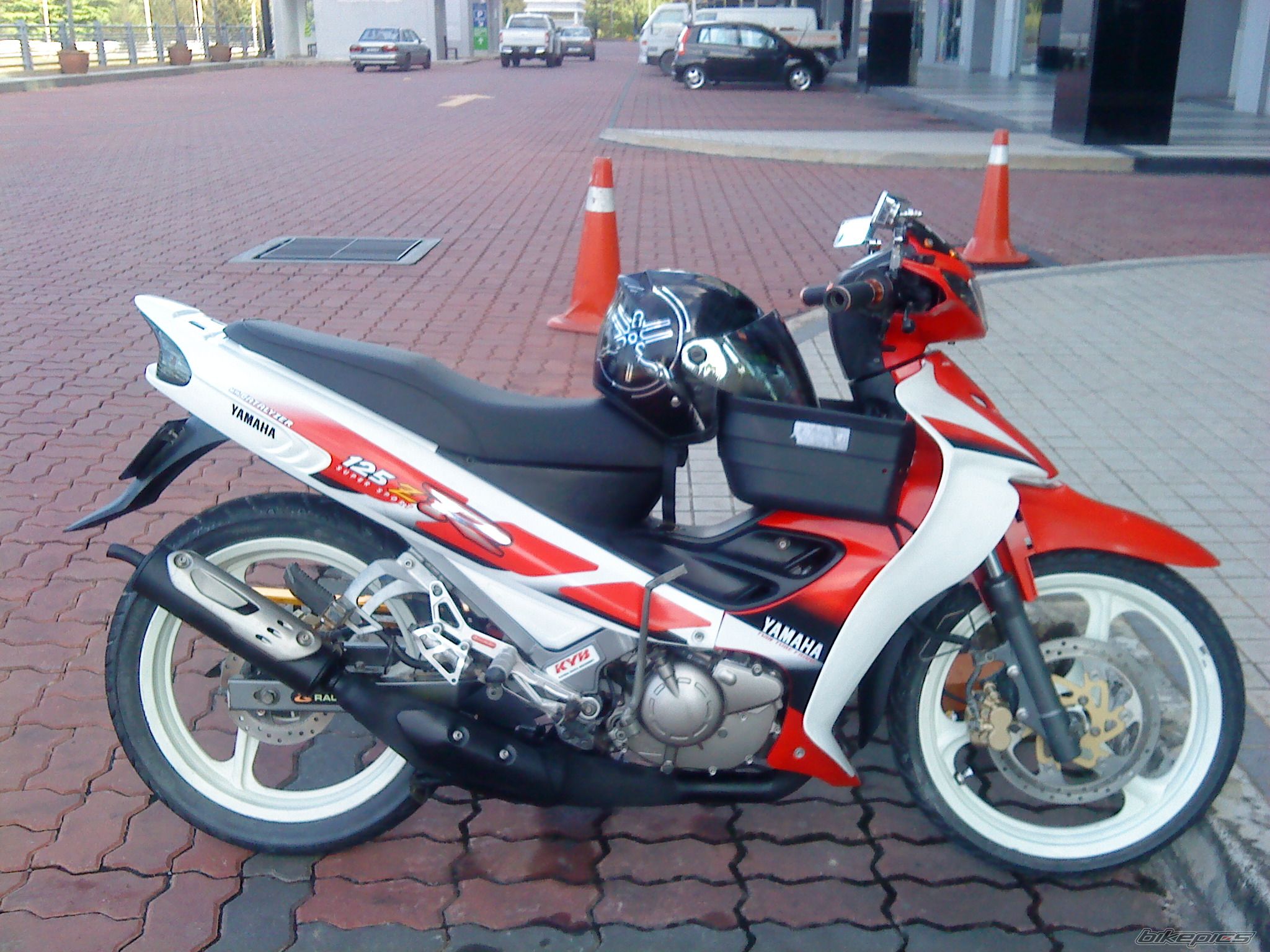 Photo 2377216