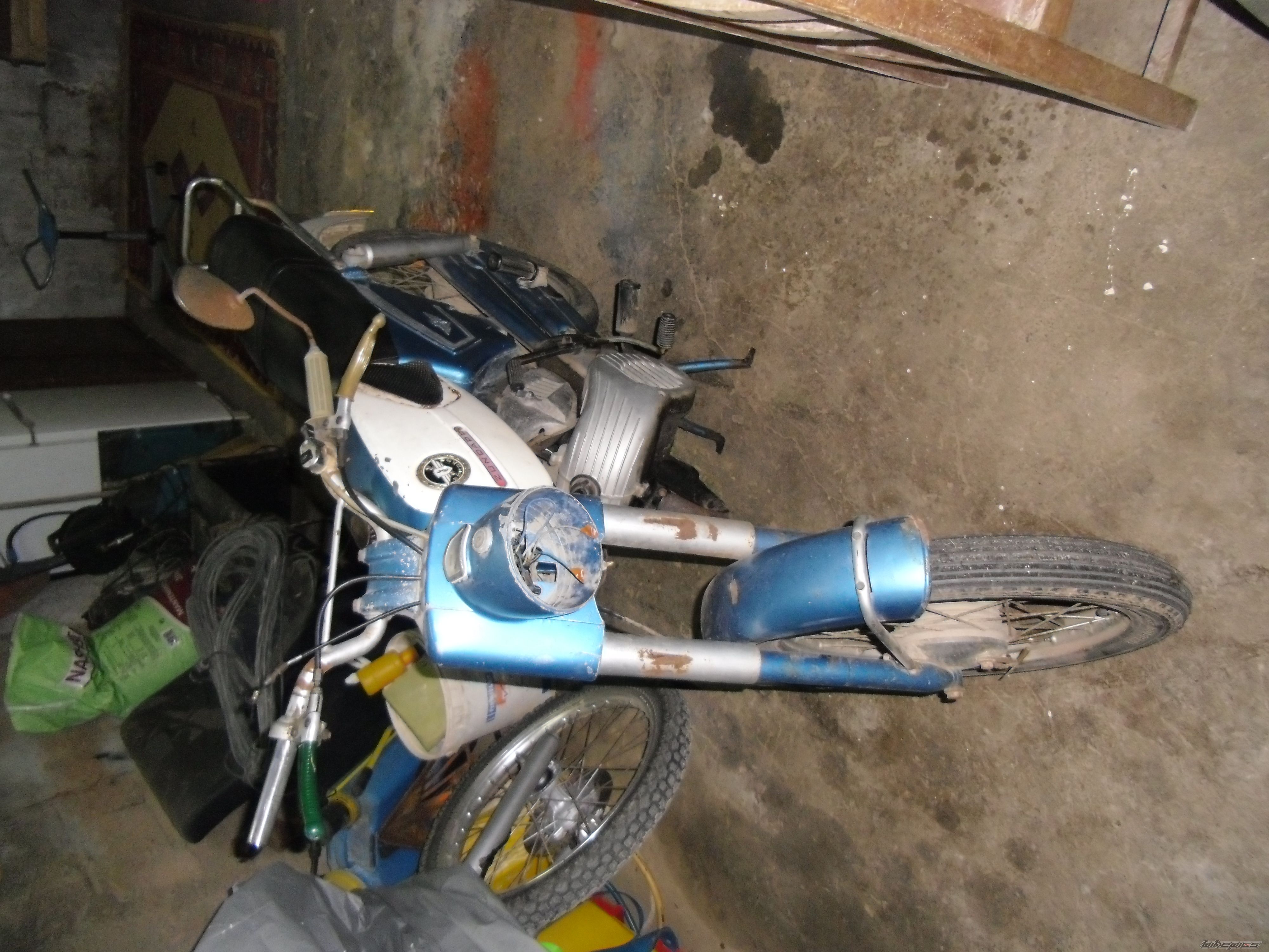 Photo 2377361