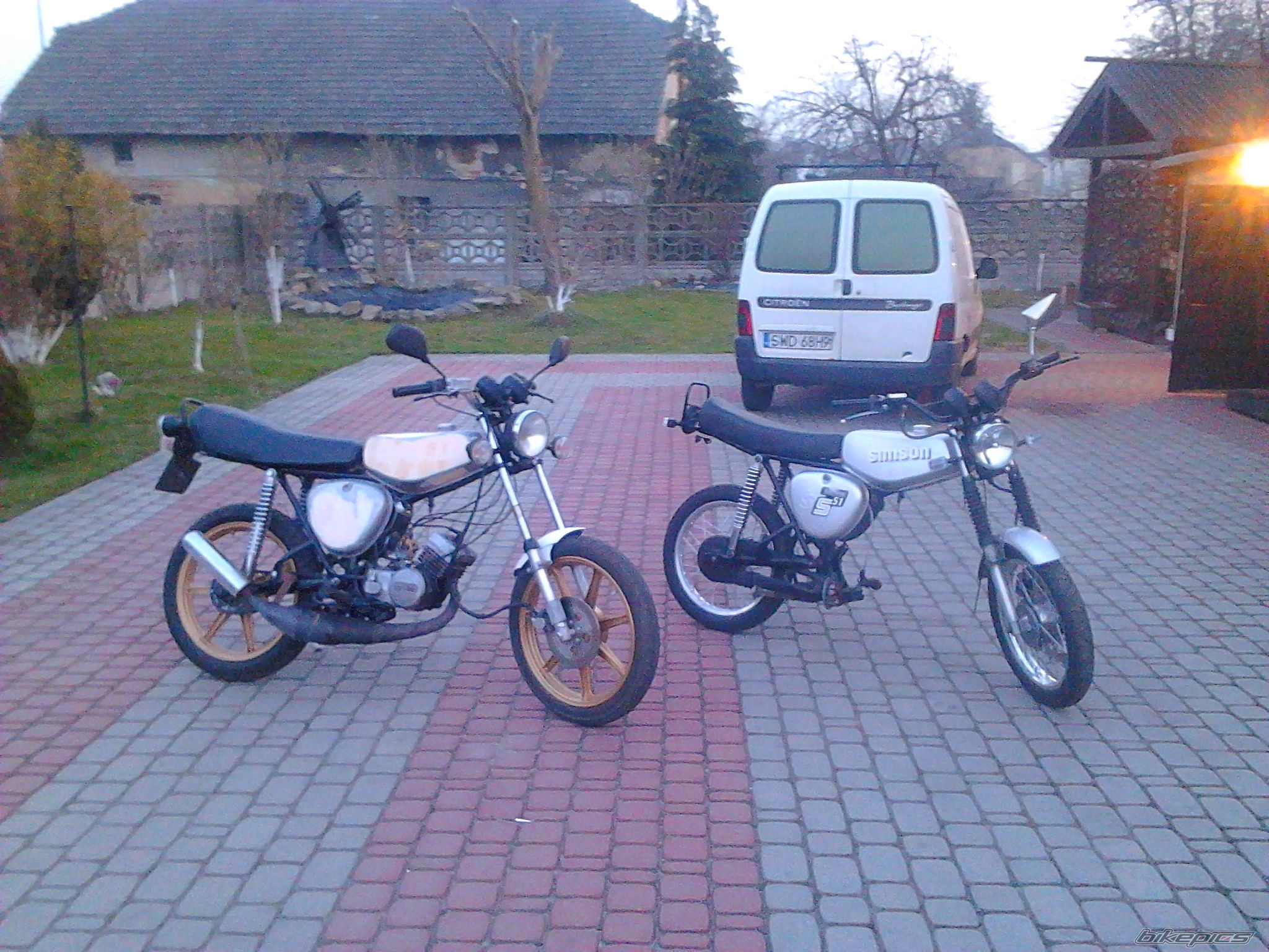 Photo 2377477