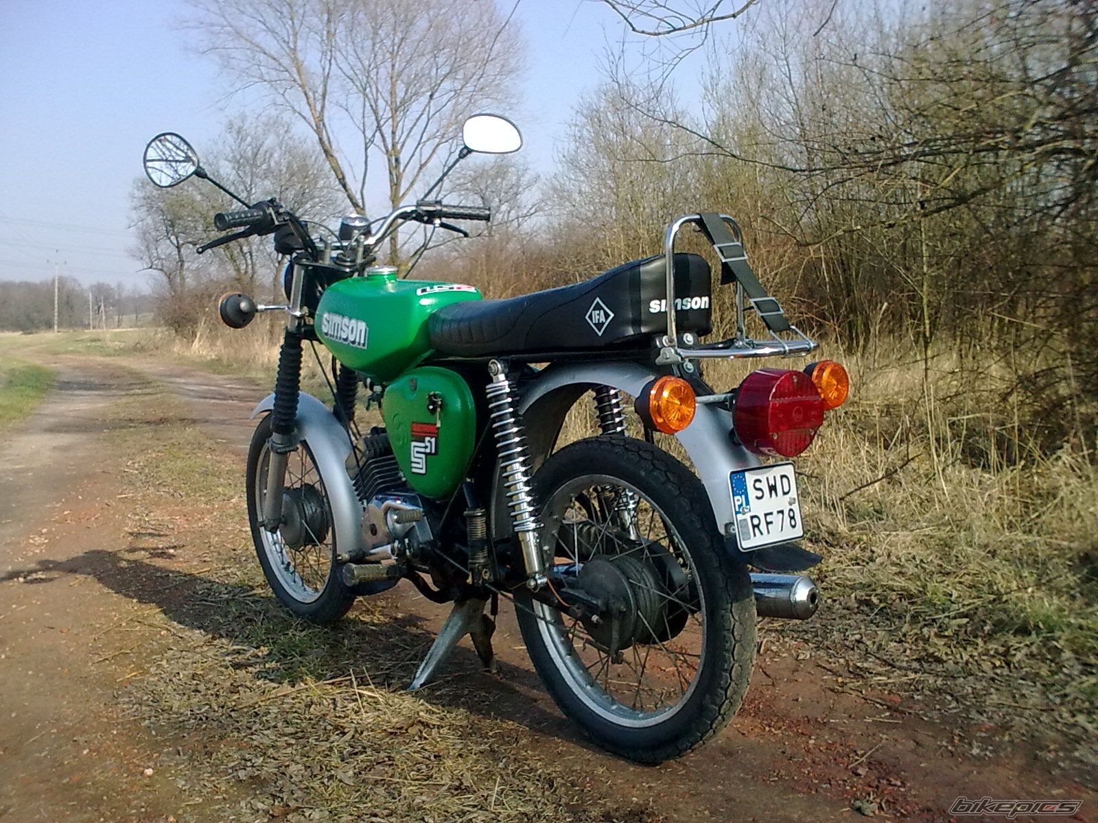 Photo 2377492
