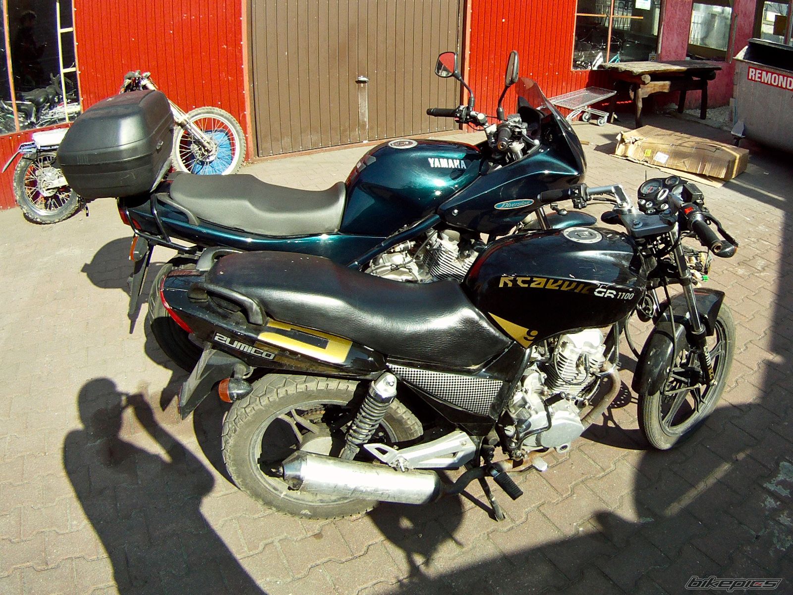 Photo 2377552