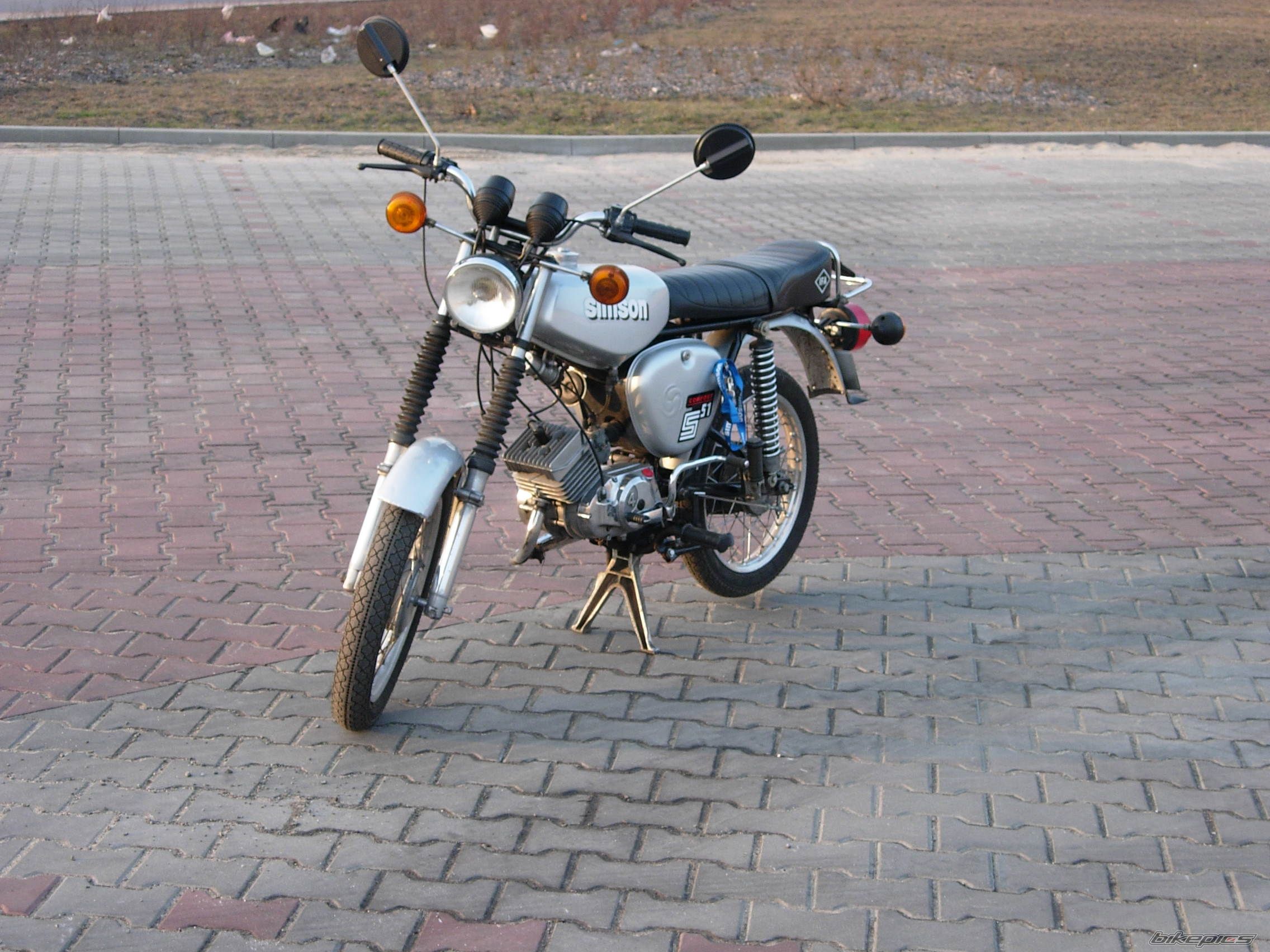Photo 2377890